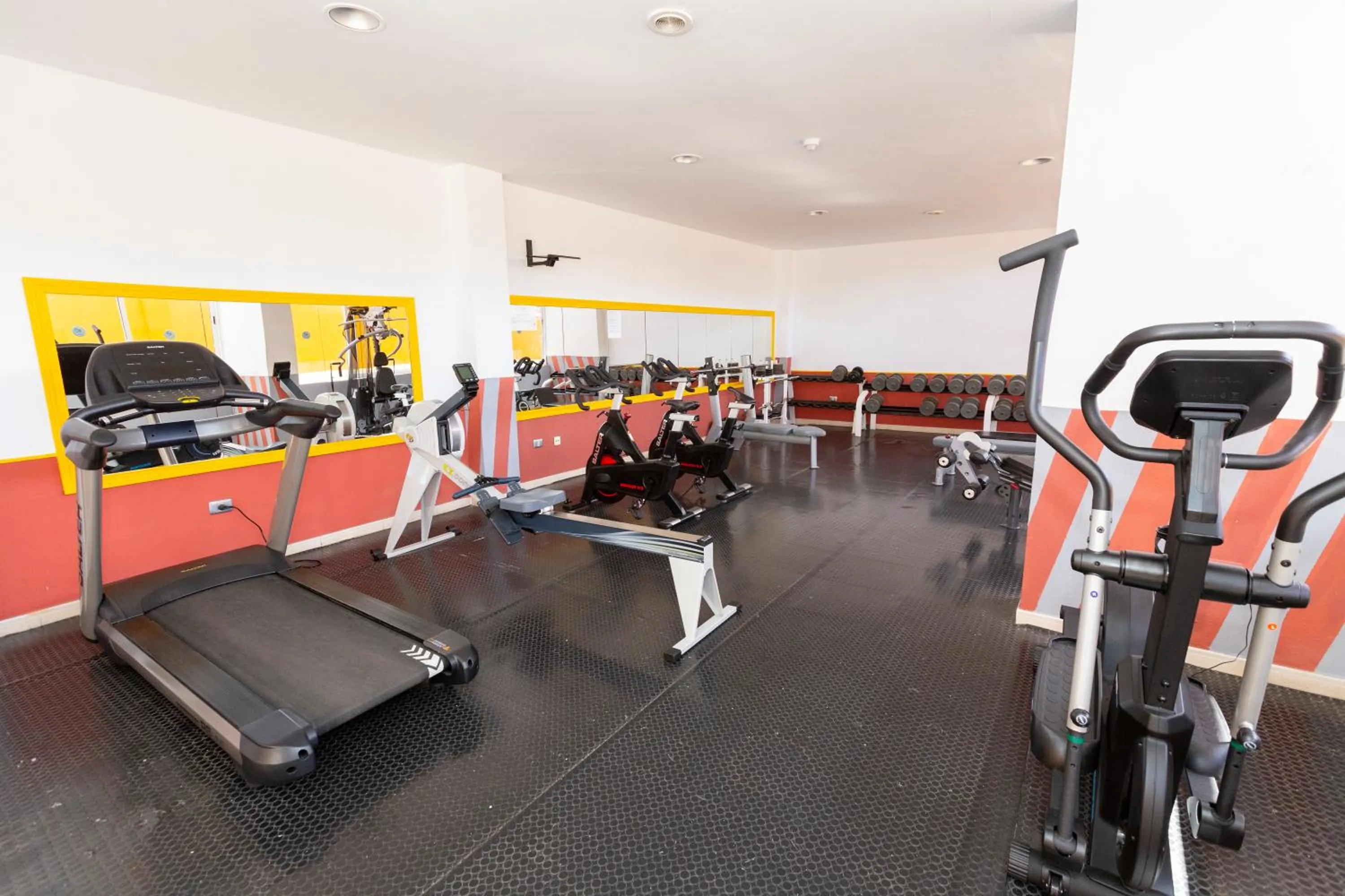 Fitness centre/facilities in Villa De Adeje Beach