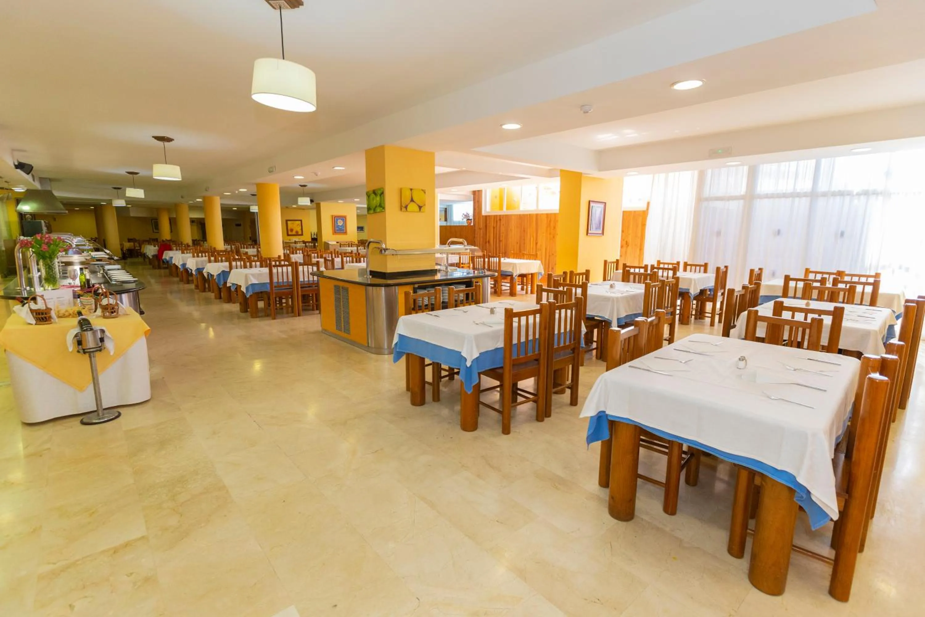 Restaurant/places to eat in Villa De Adeje Beach