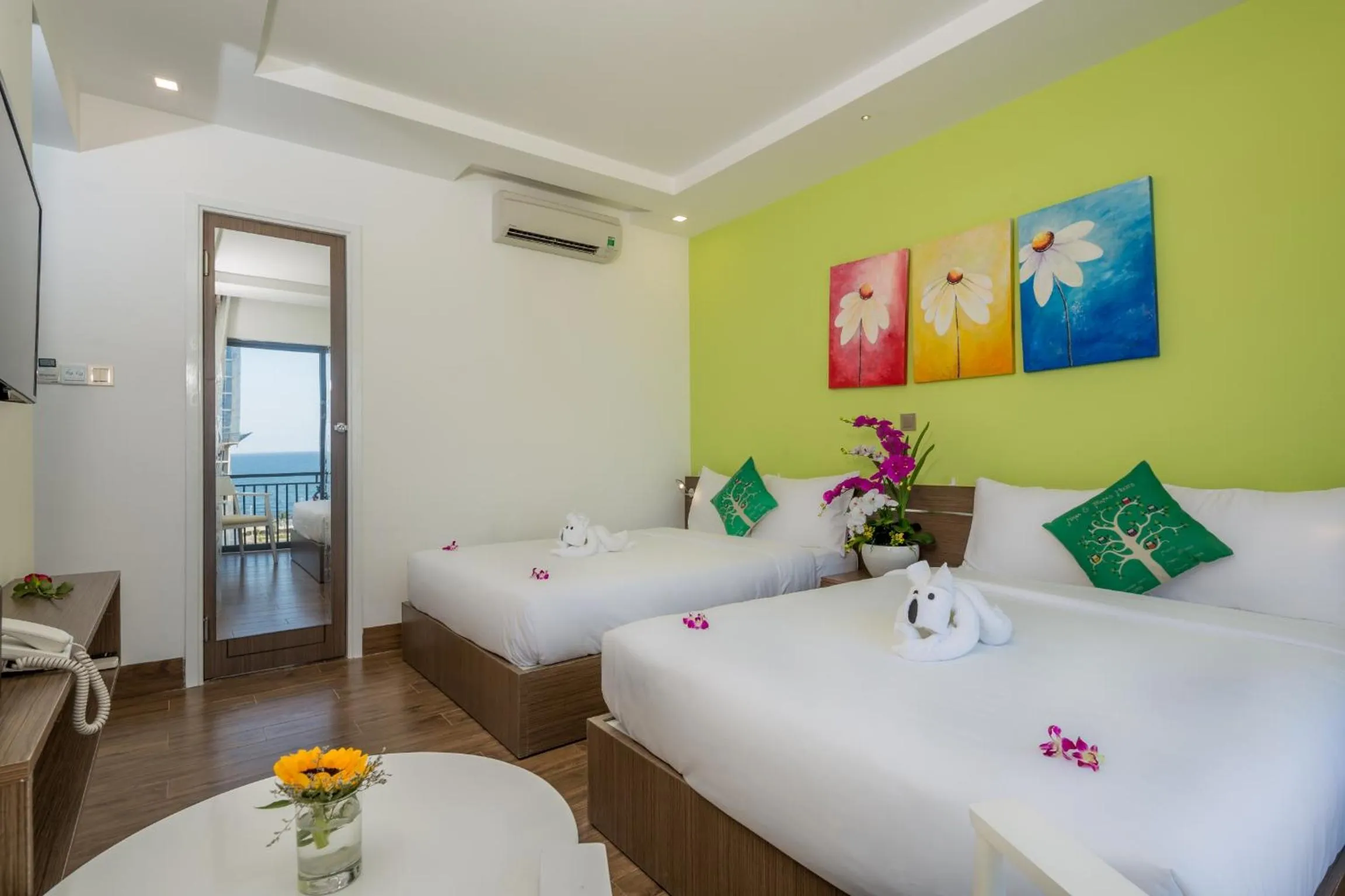 Bed in Raon Danang Beach - STAY 24H