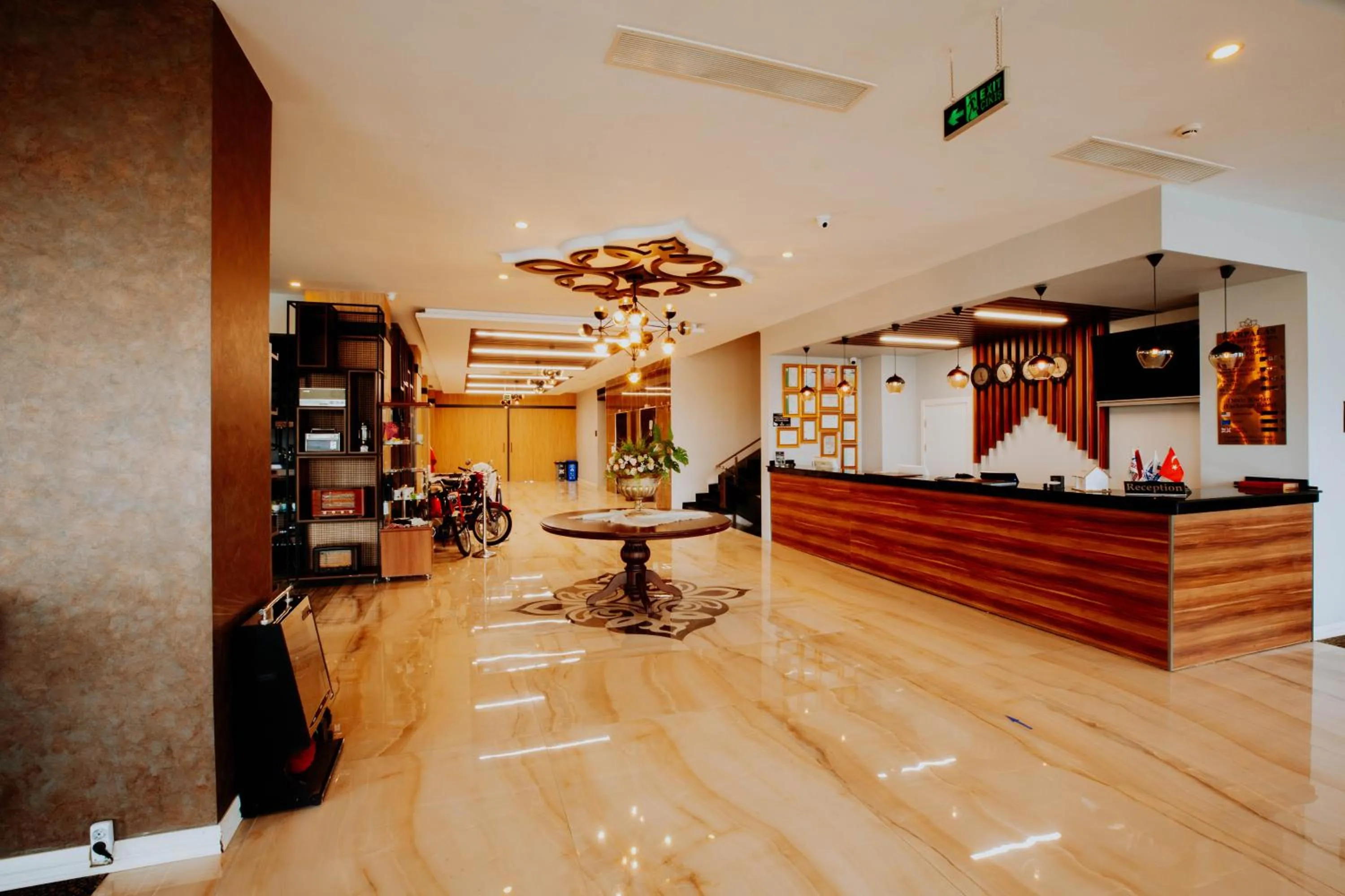 Lobby or reception in Karpalas City Hotel & Spa