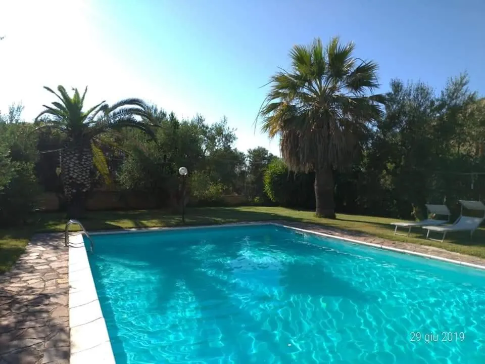 Pool view in La Ginestra