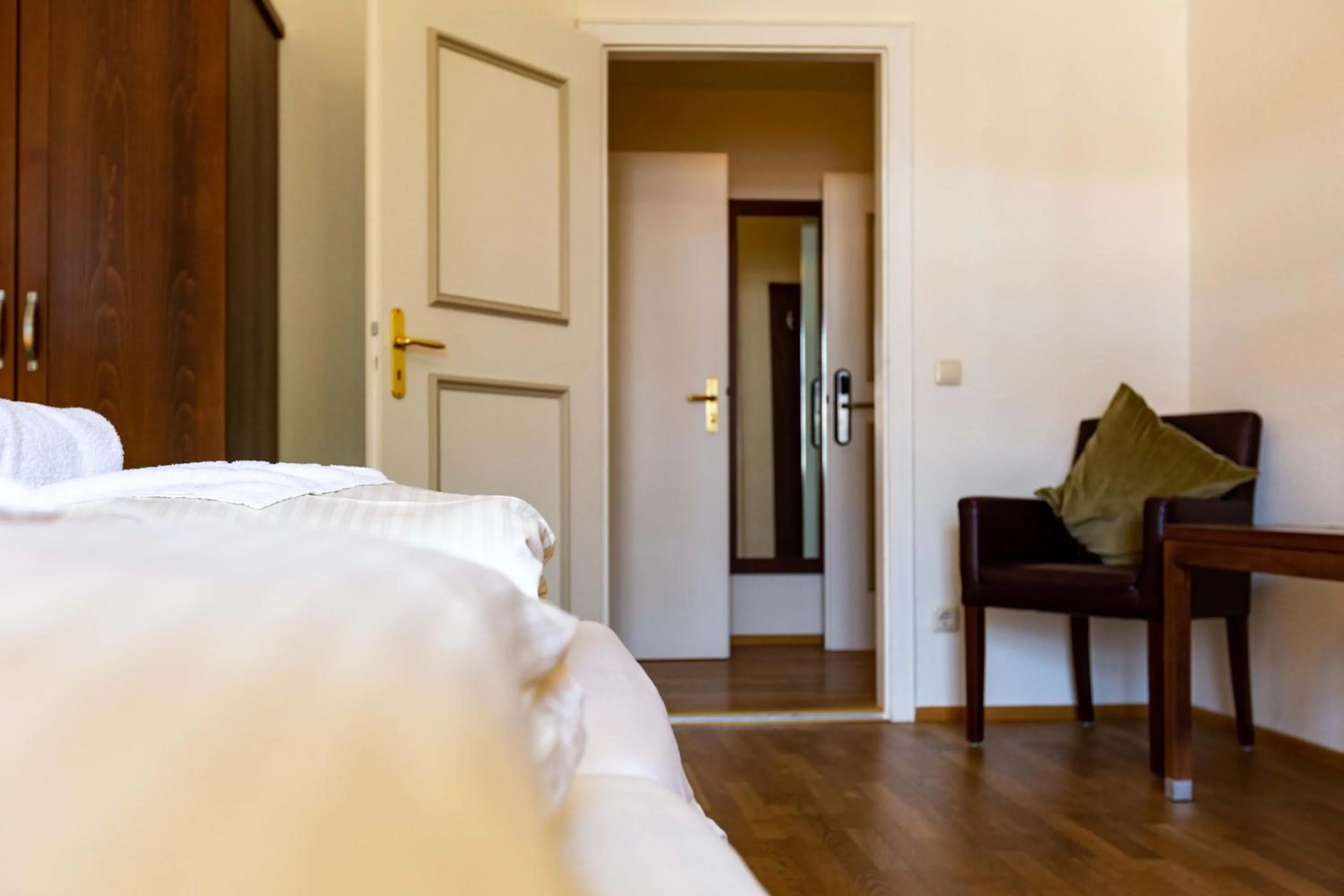 Bed in Hotel Schyrenhof