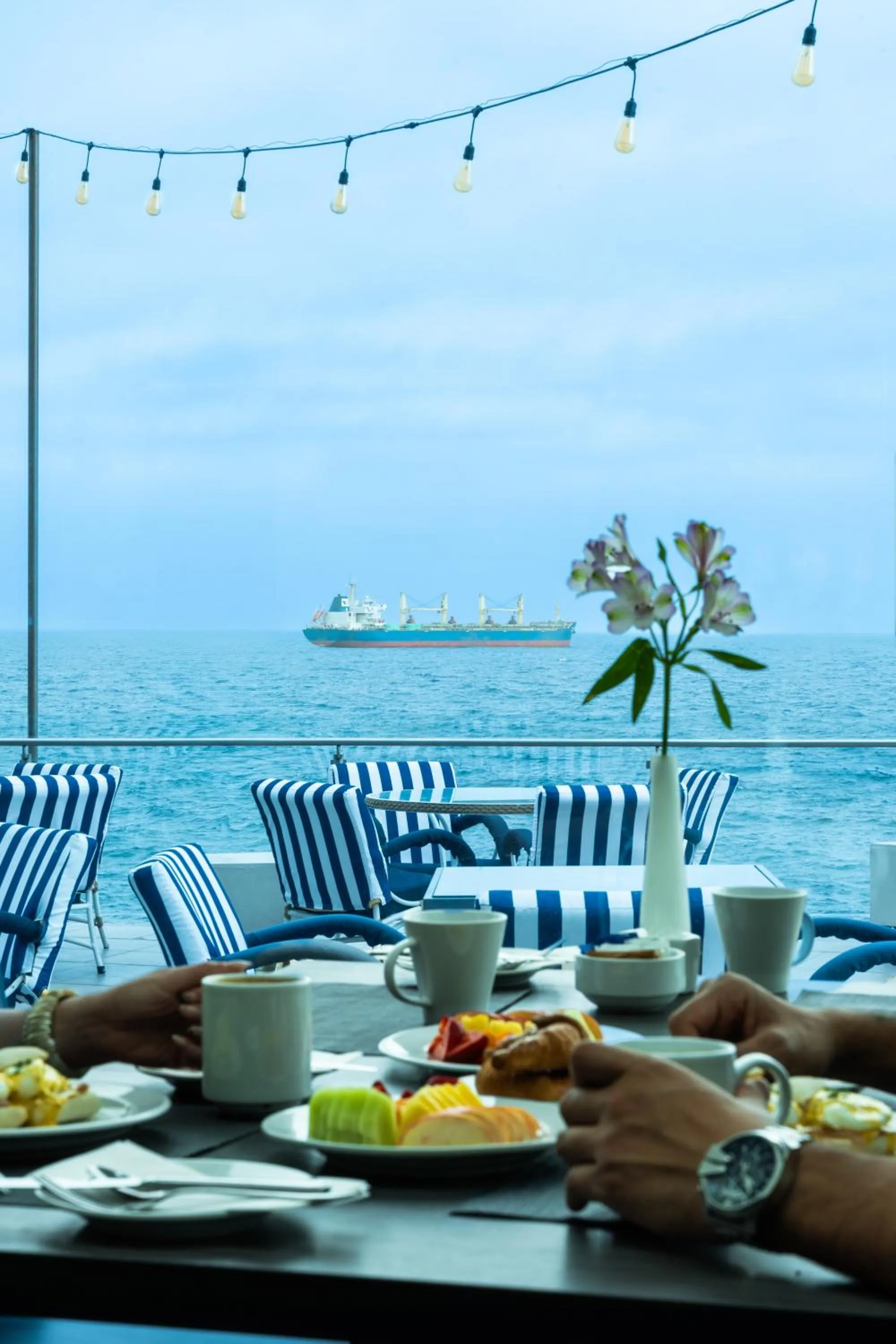 Buffet breakfast in Sheraton Miramar Hotel & Convention Center