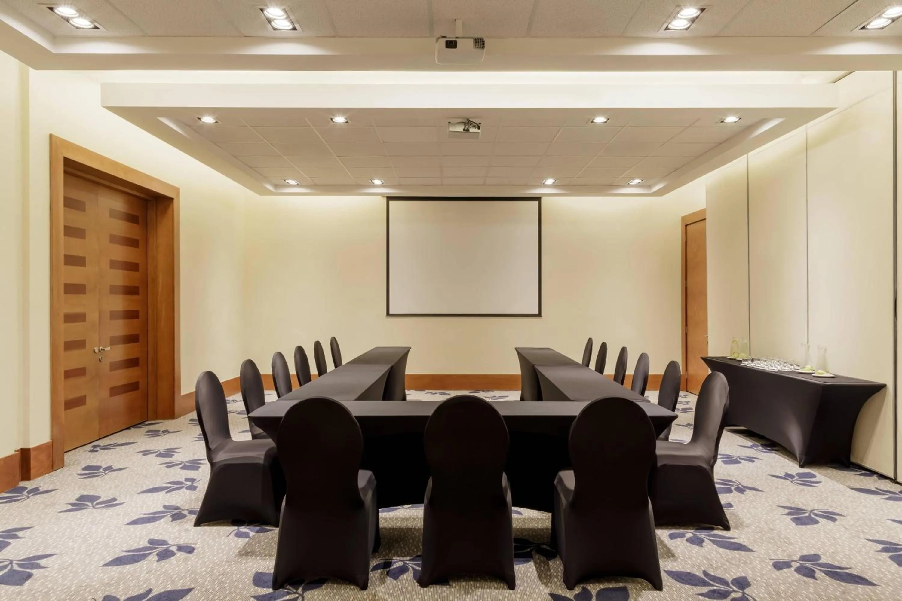 Meeting/conference room in Sheraton Miramar Hotel & Convention Center