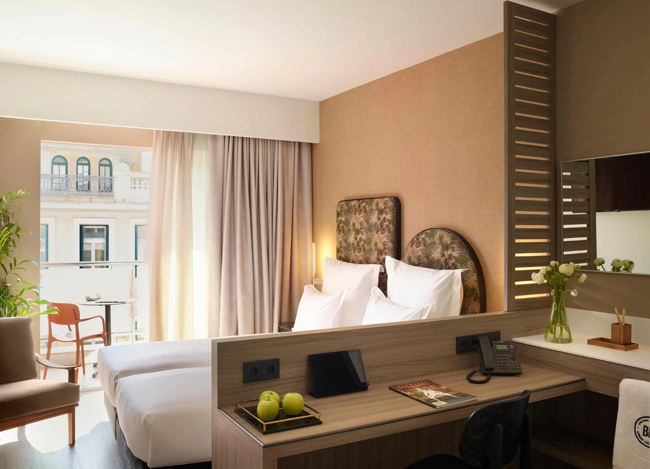 Urban Twin Room with Balcony and City View in Brown Kubic, a member of Brown Hotels