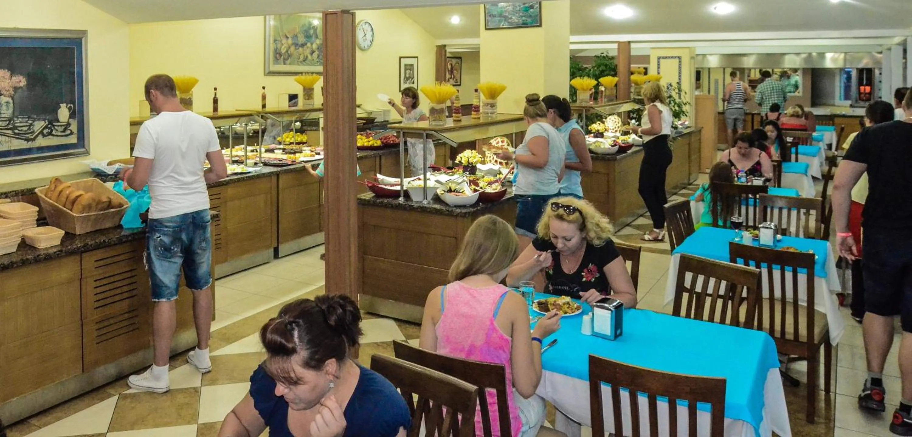 Restaurant/places to eat in Artemis Princess Hotel