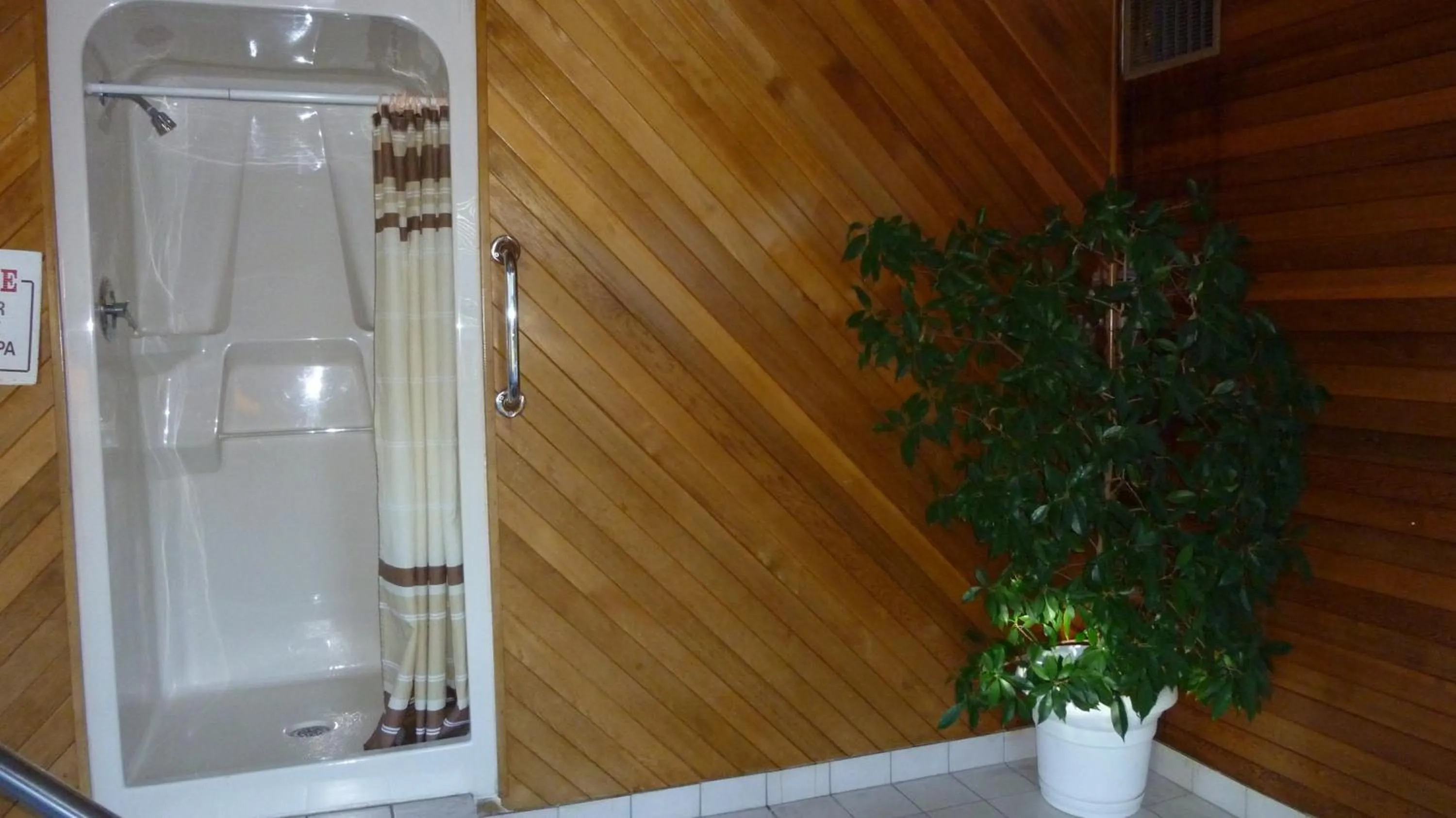 Hot Tub in The Ranchland Inn Kamloops