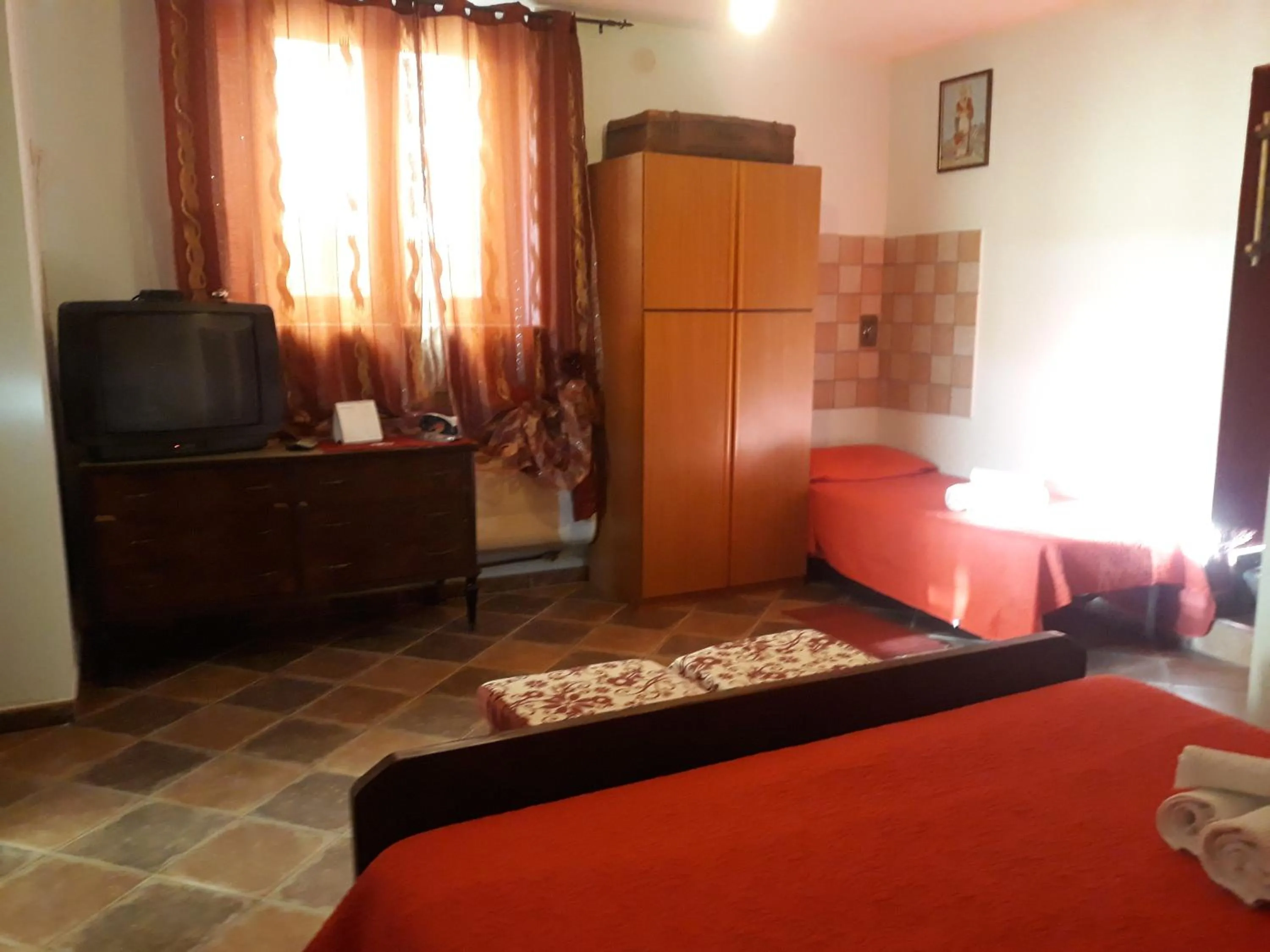 Bed in Bed And Breakfast Delle Grotte