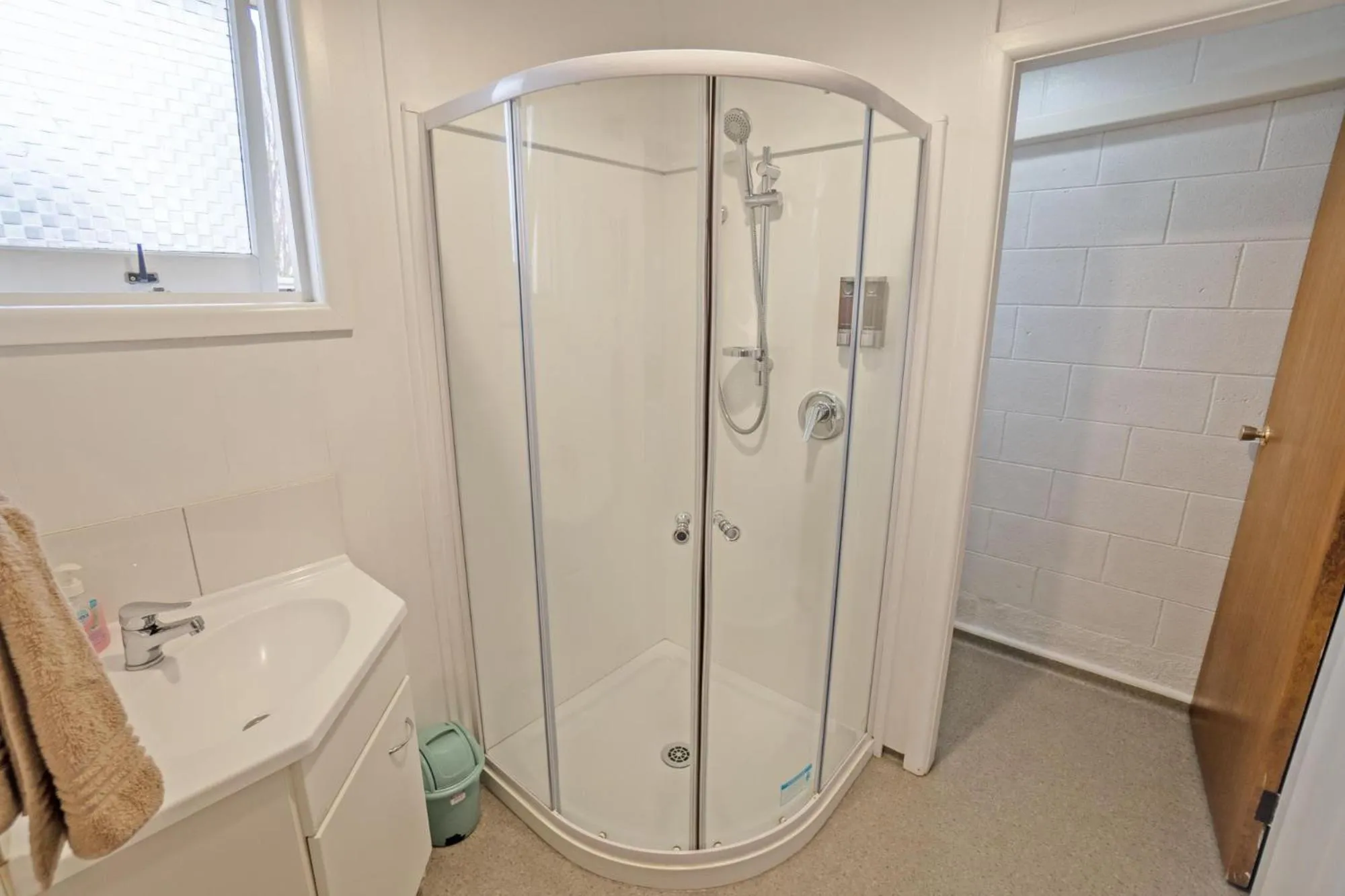 Shower in Kaikoura Motor Inn