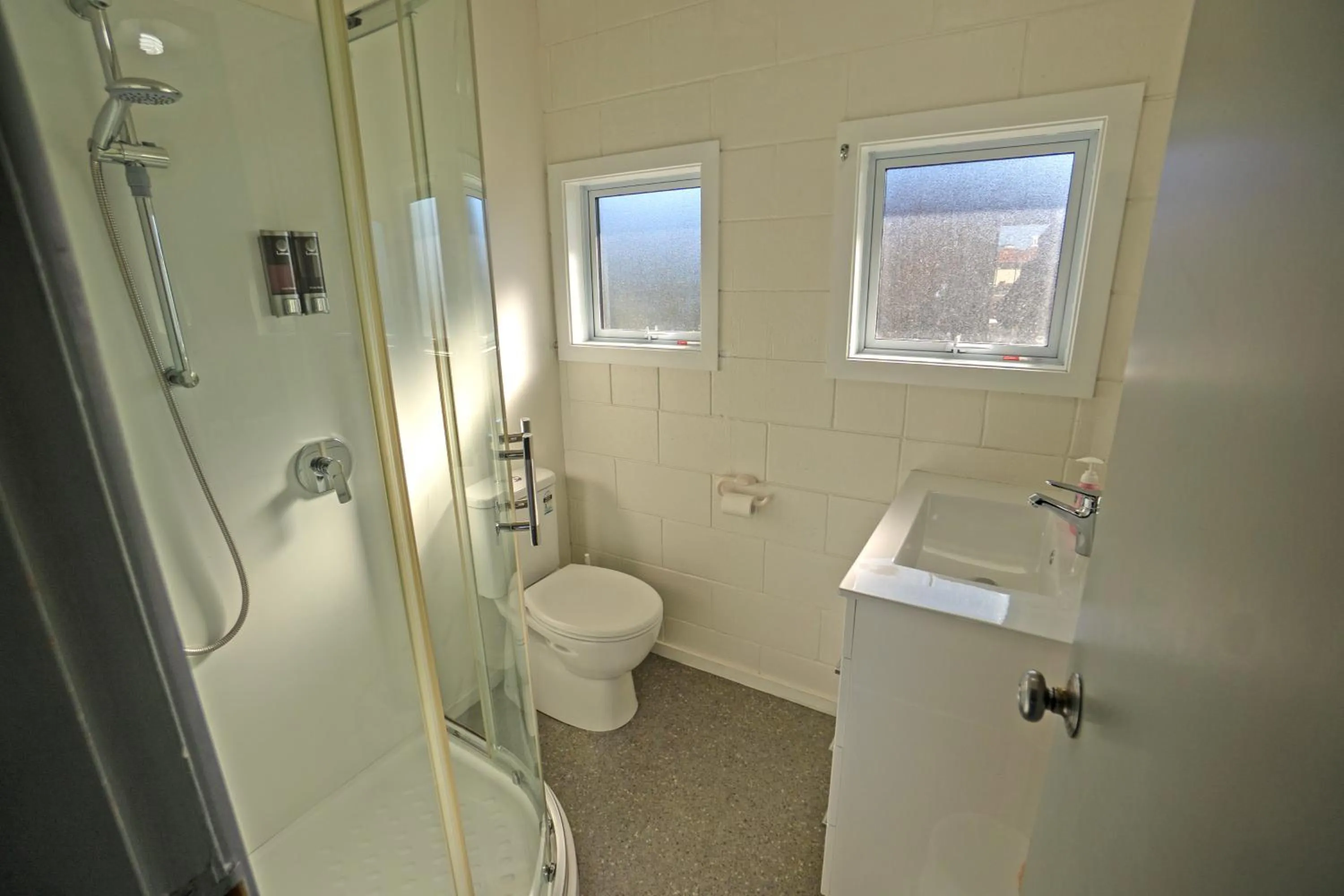 Shower in Kaikoura Motor Inn