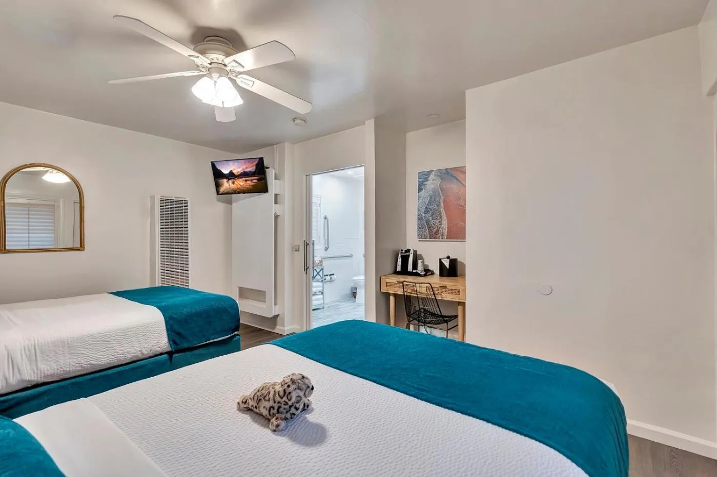 Bed in Santa Monica Hotel