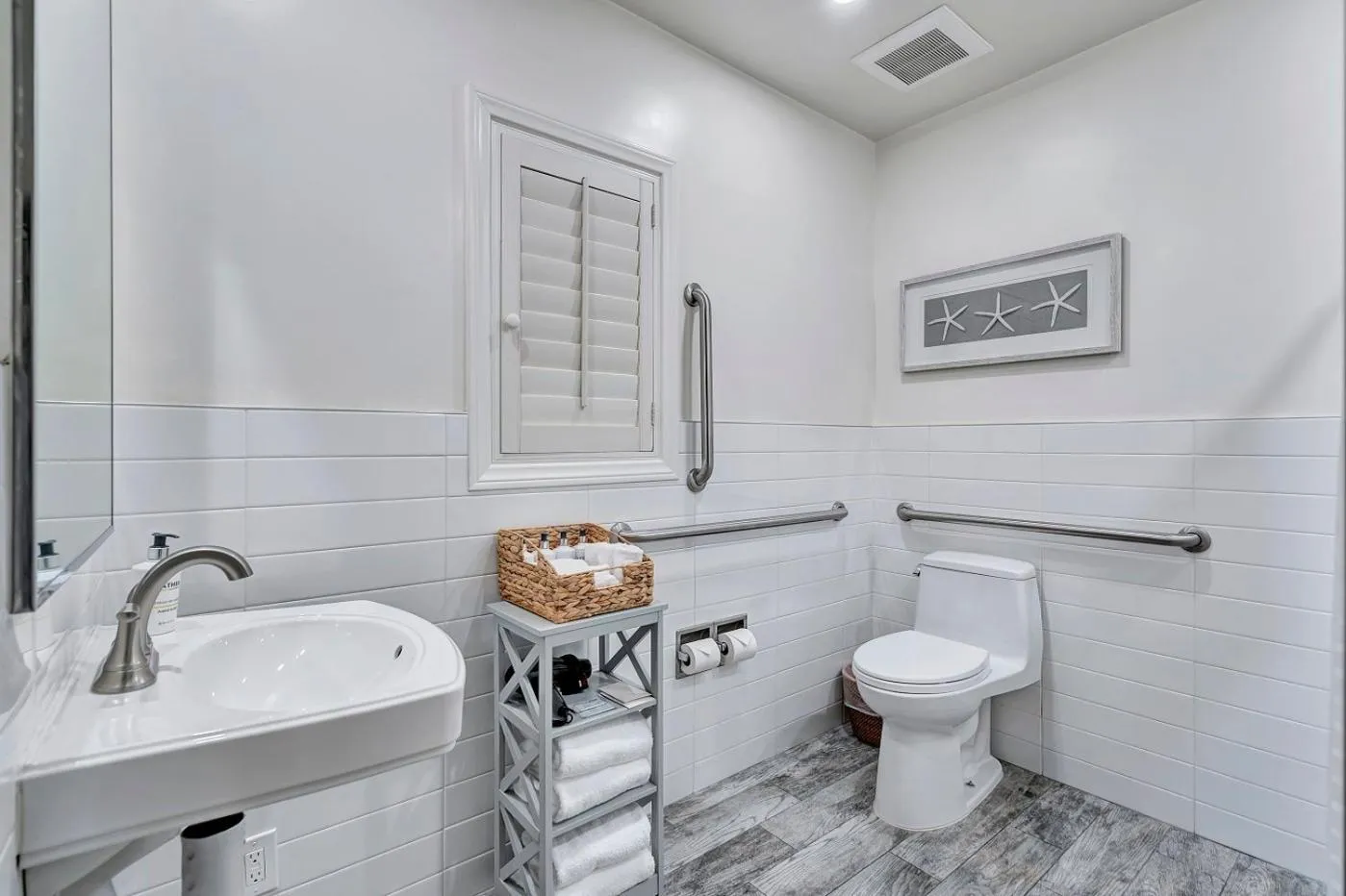 Toilet in Santa Monica Hotel