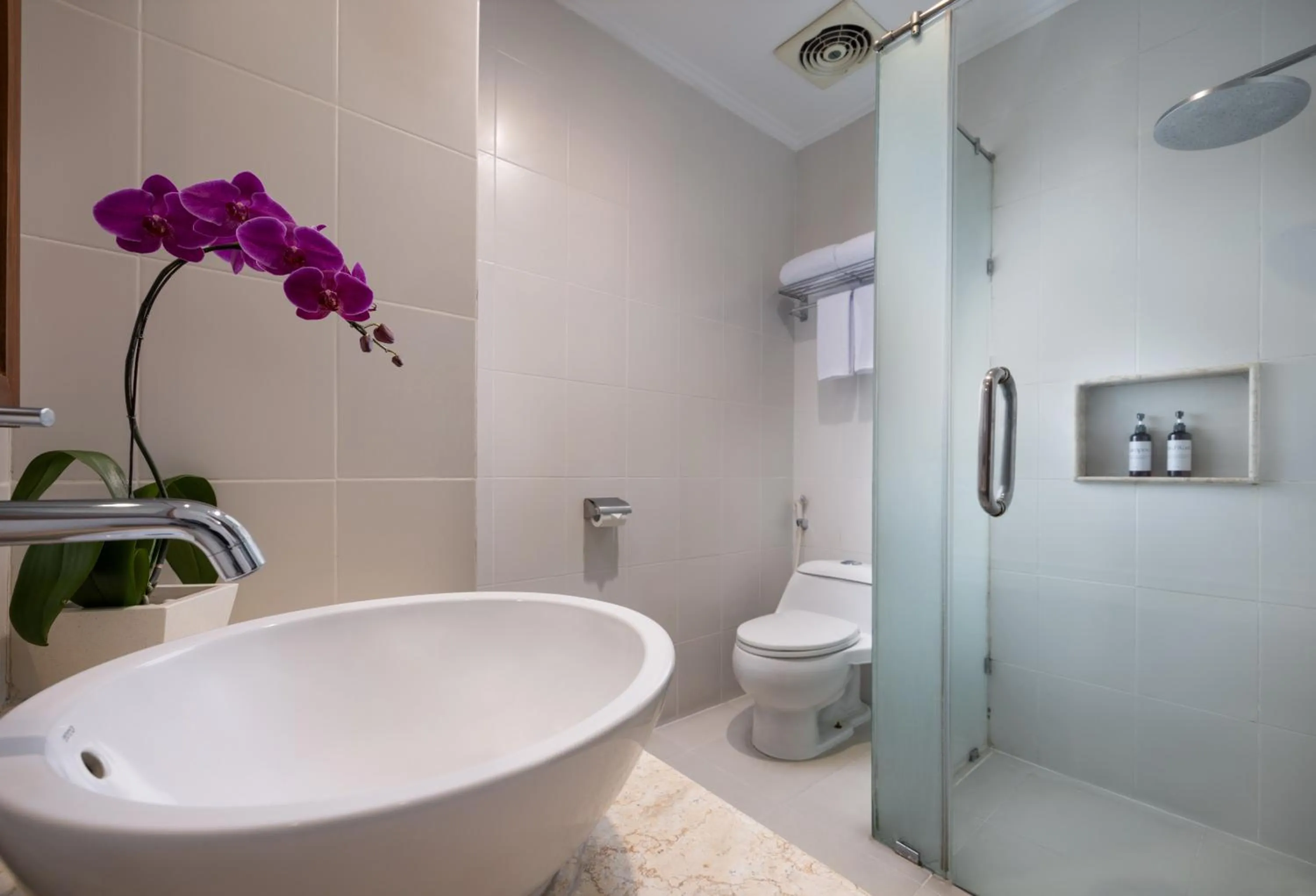 Bathroom in Adhi Jaya Hotel