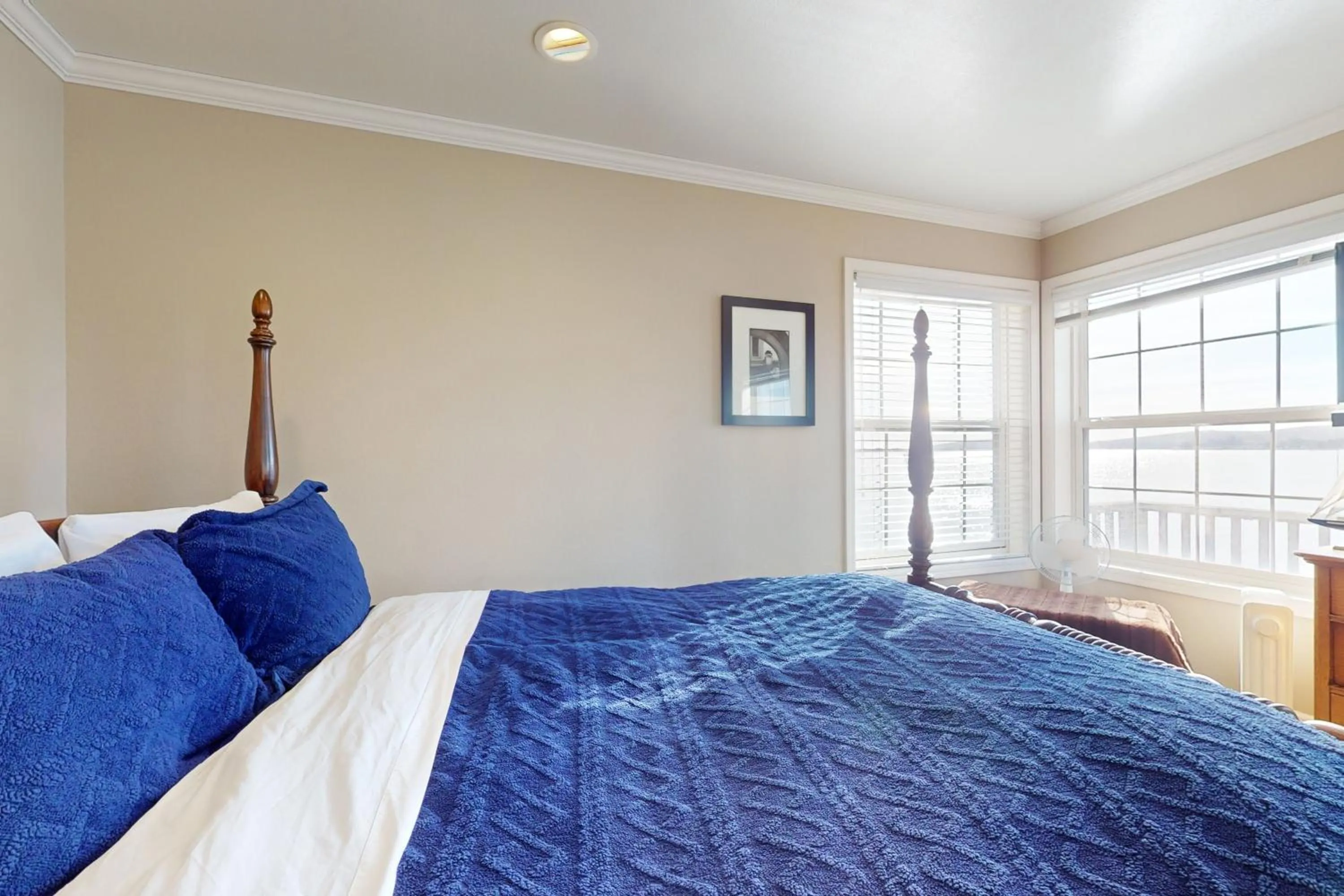 Bed in Bayside Cottage