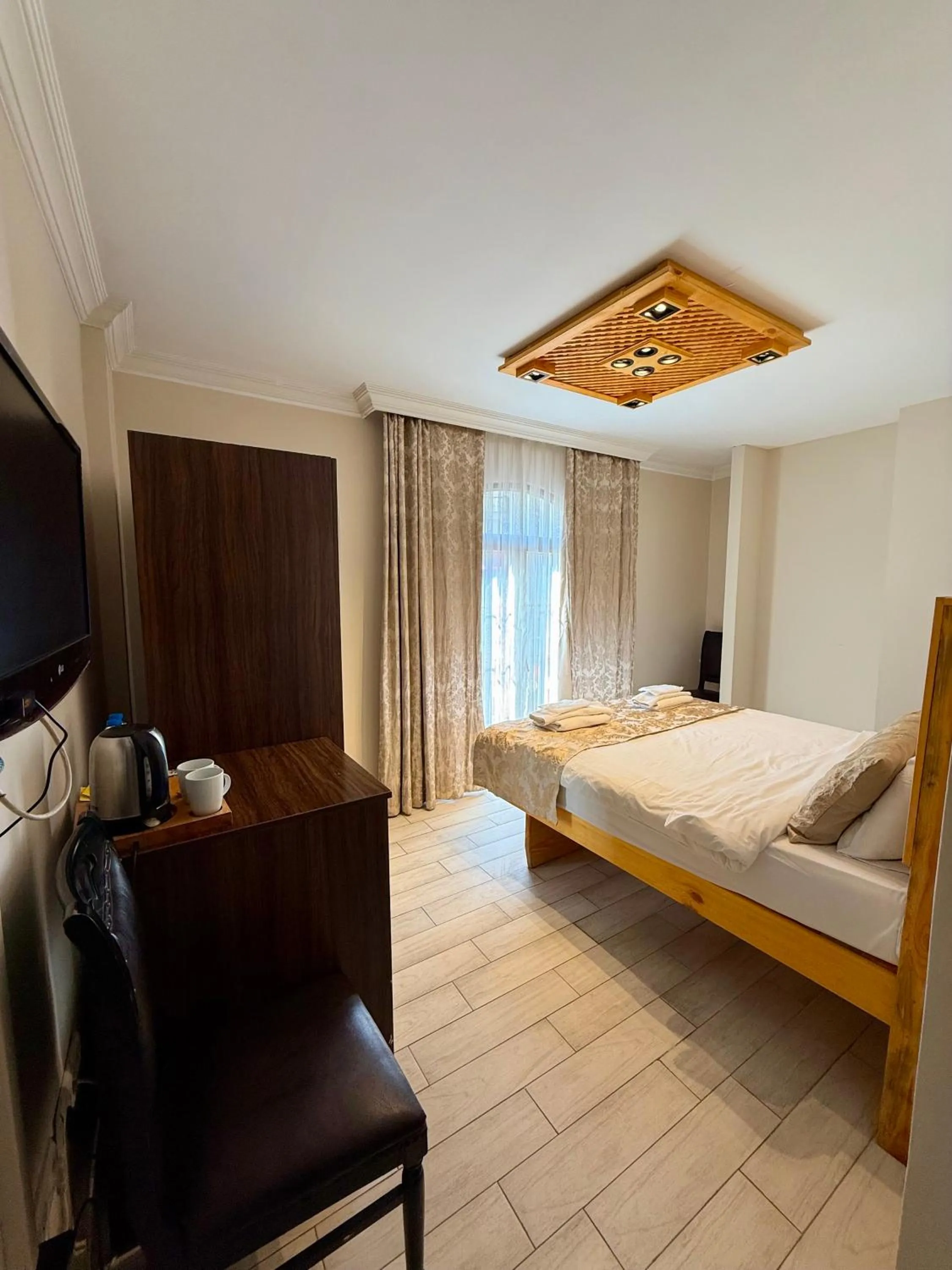 Bed in Magnificent Hotel