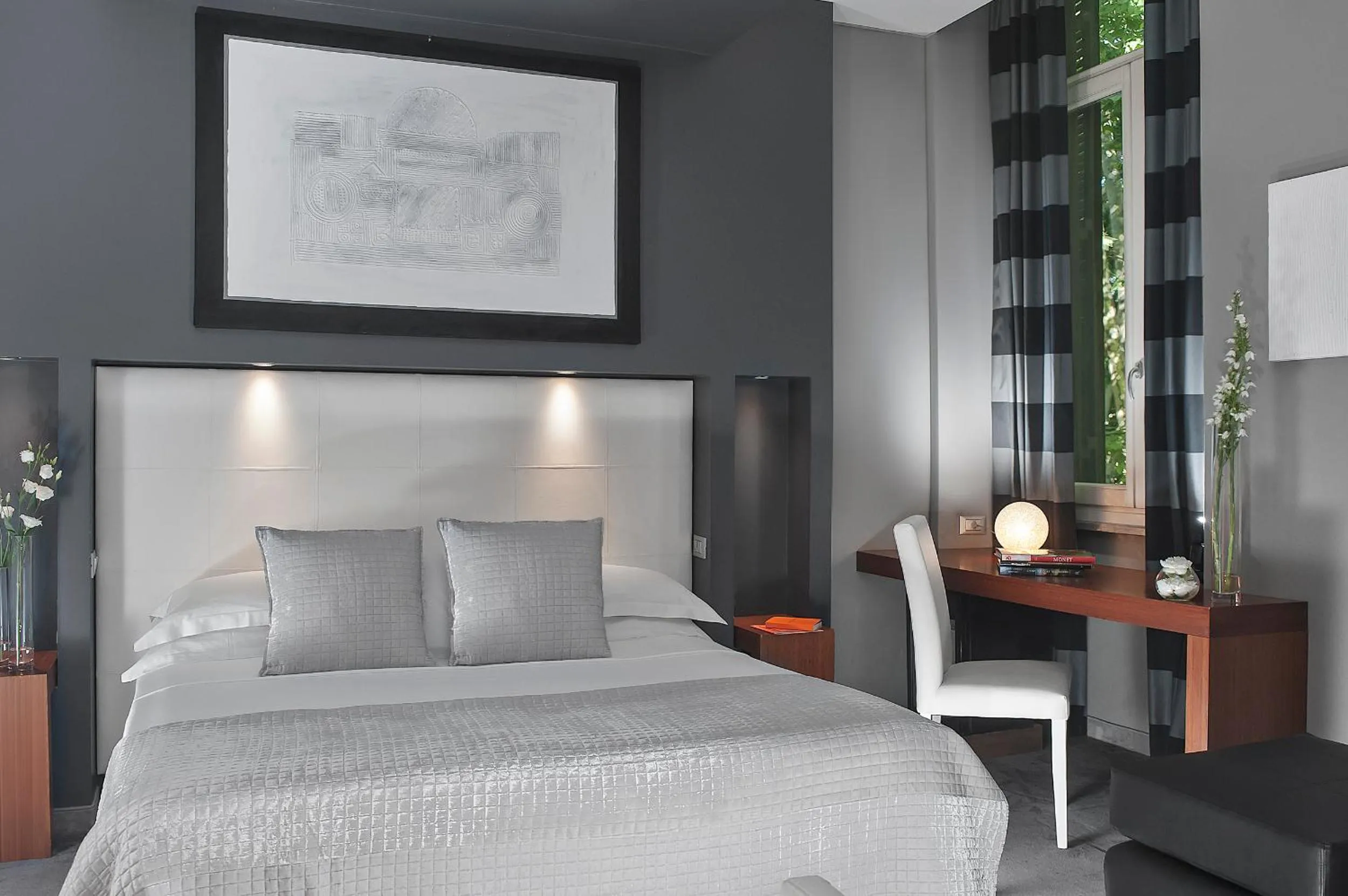 Bed in Hotel Metropolis