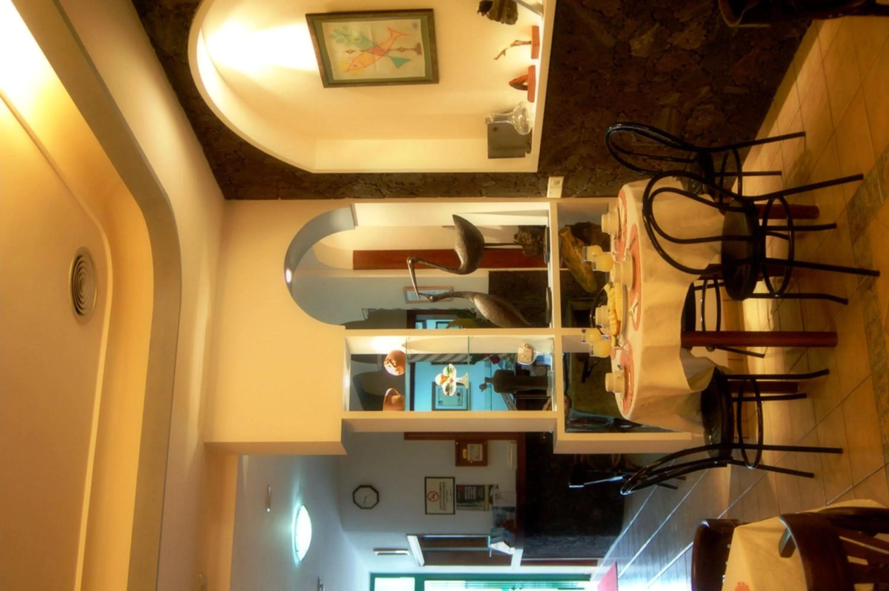 Restaurant/places to eat in Hotel Ida Inés