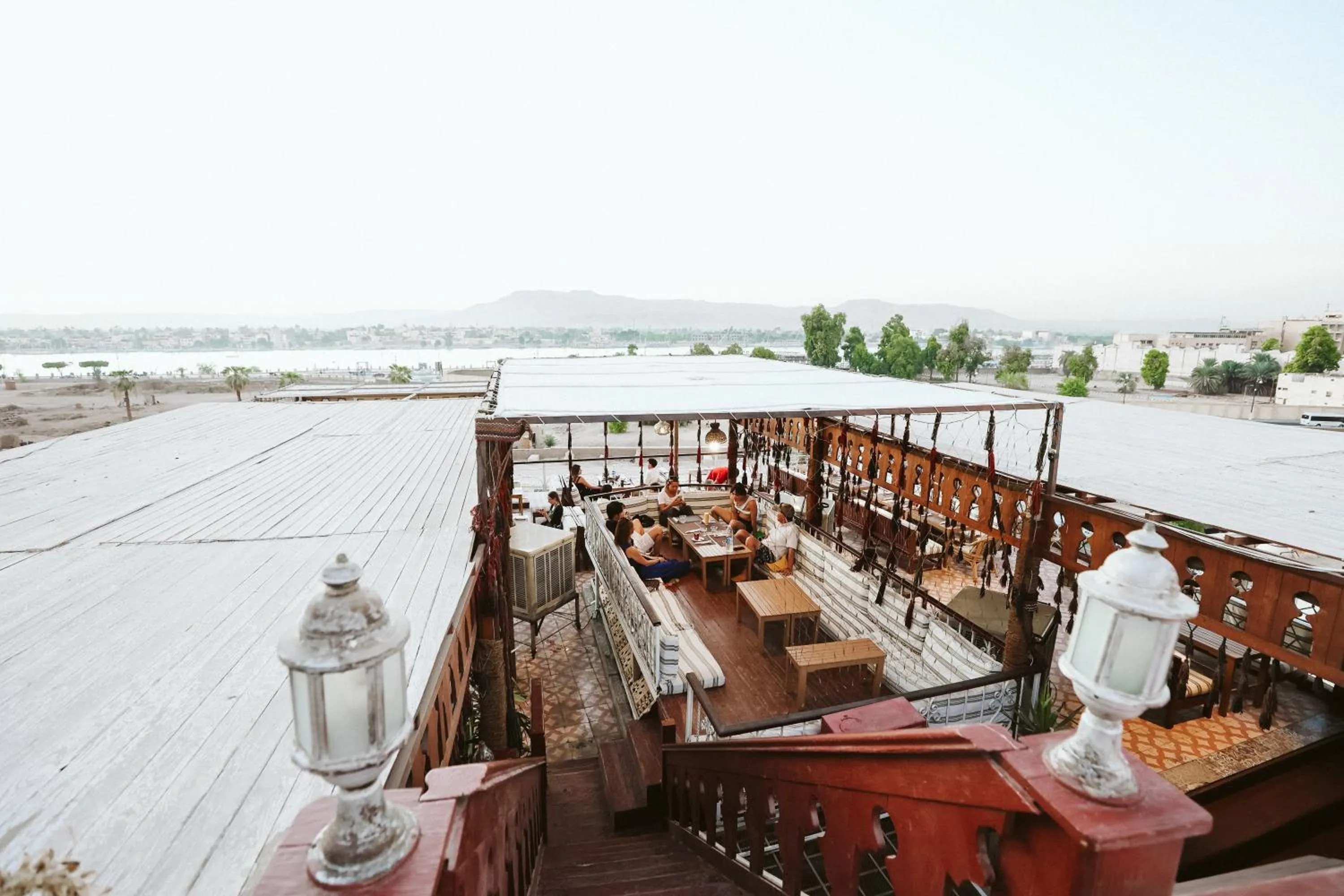 Restaurant/places to eat in Nefertiti Hotel Luxor