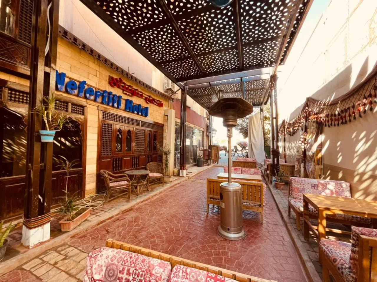 Restaurant/places to eat in Nefertiti Hotel Luxor