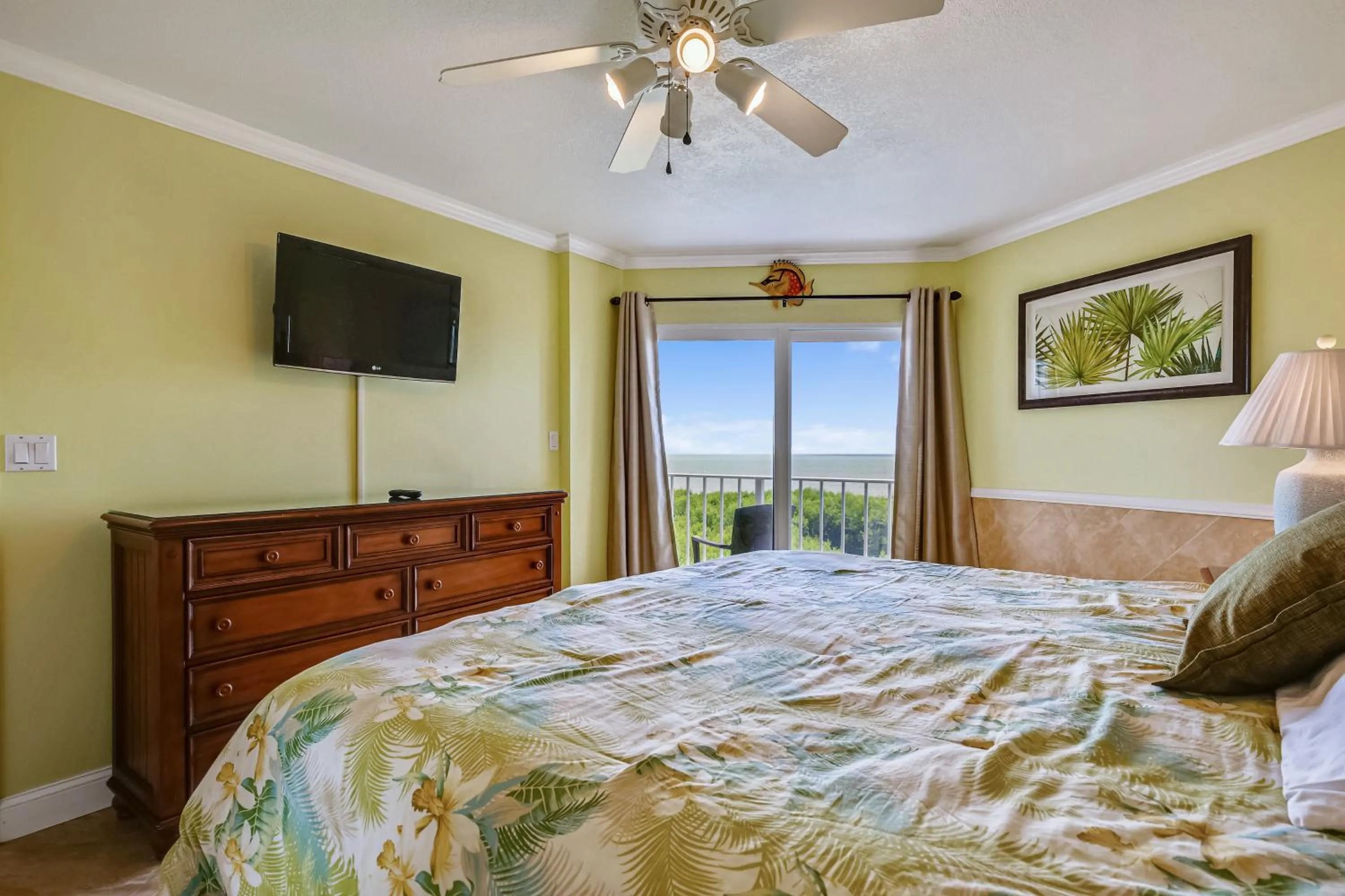 Bed in Oceanside Retreat