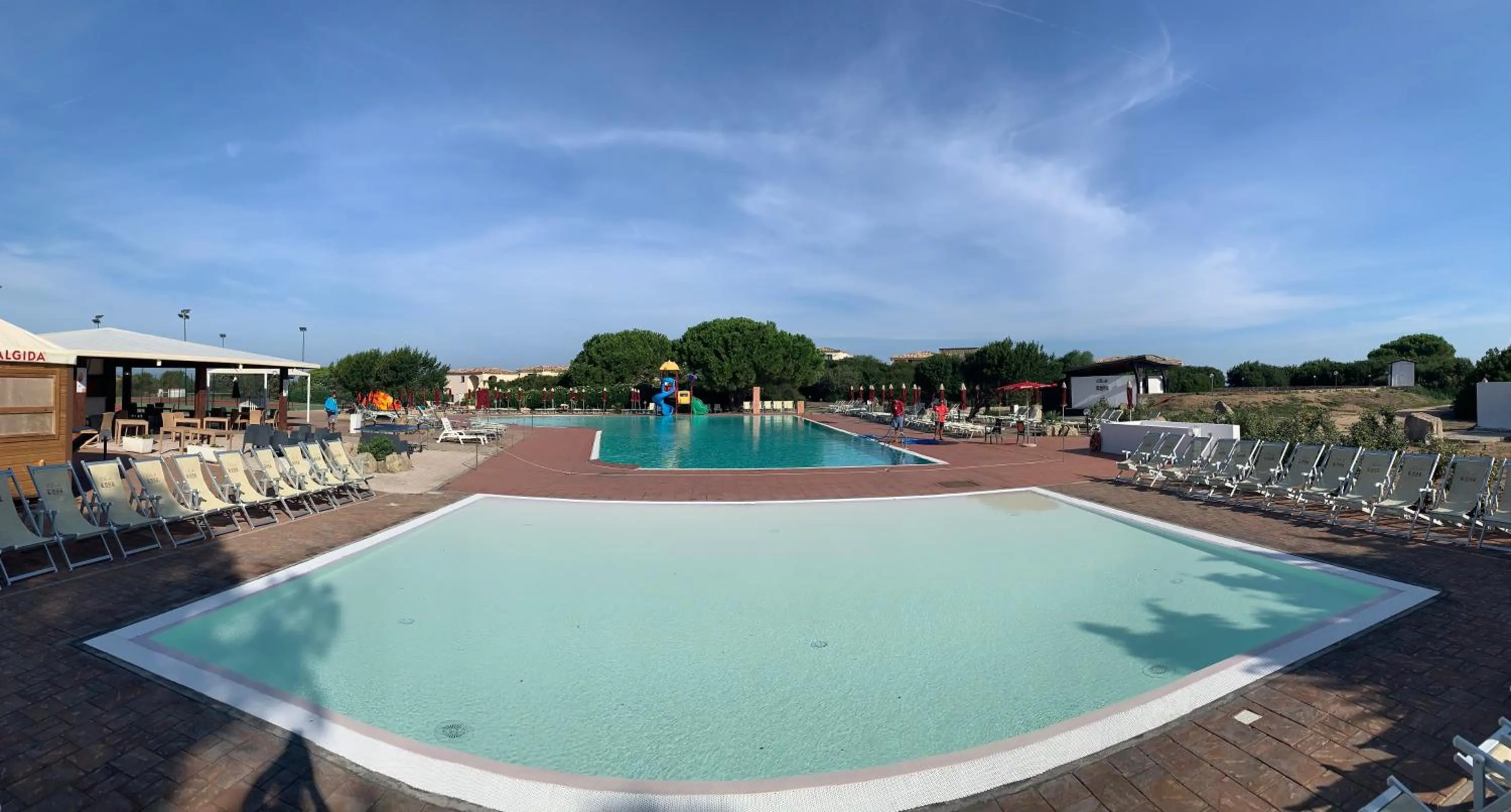 Swimming pool in Club Esse Gallura