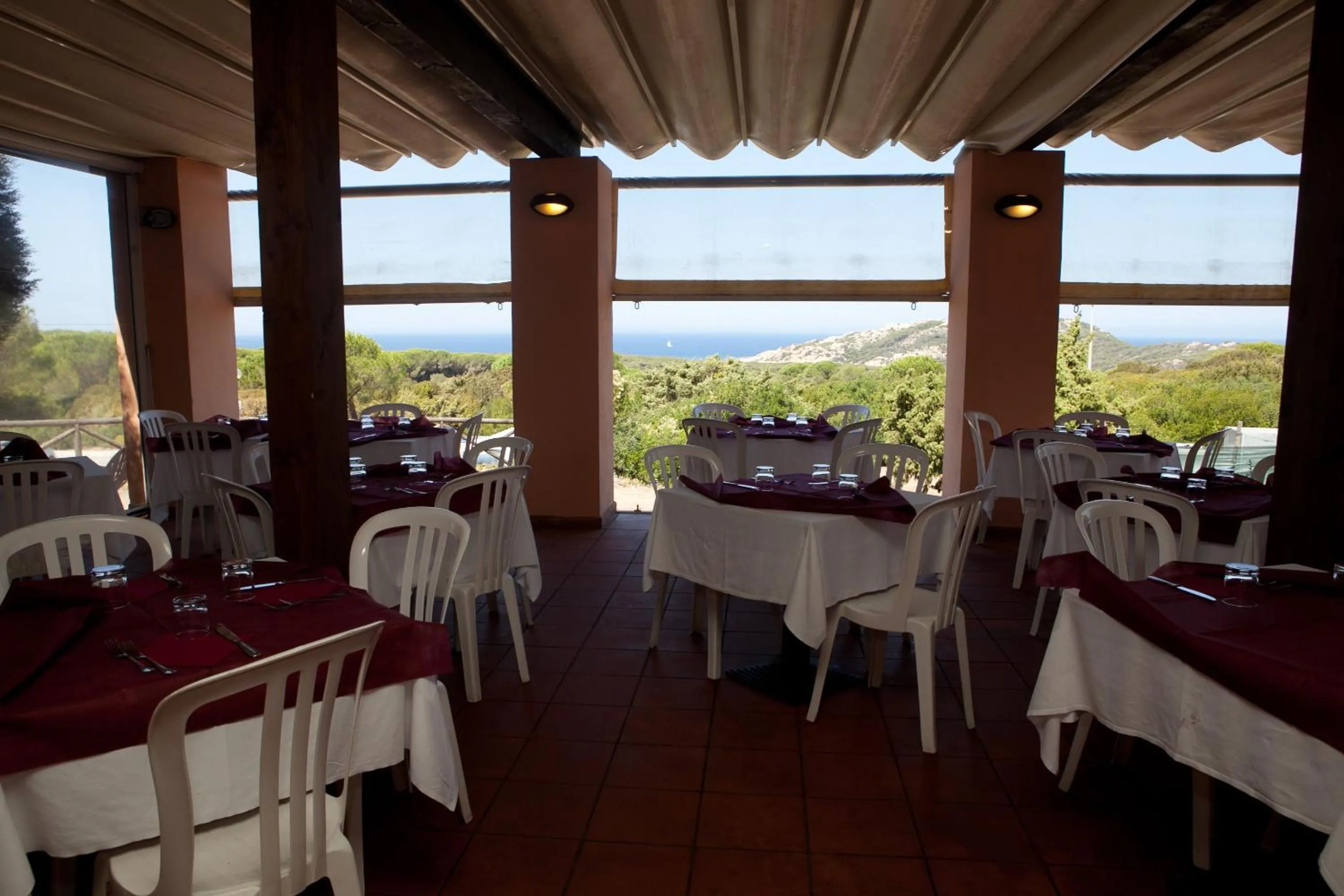 Restaurant/places to eat in Club Esse Gallura