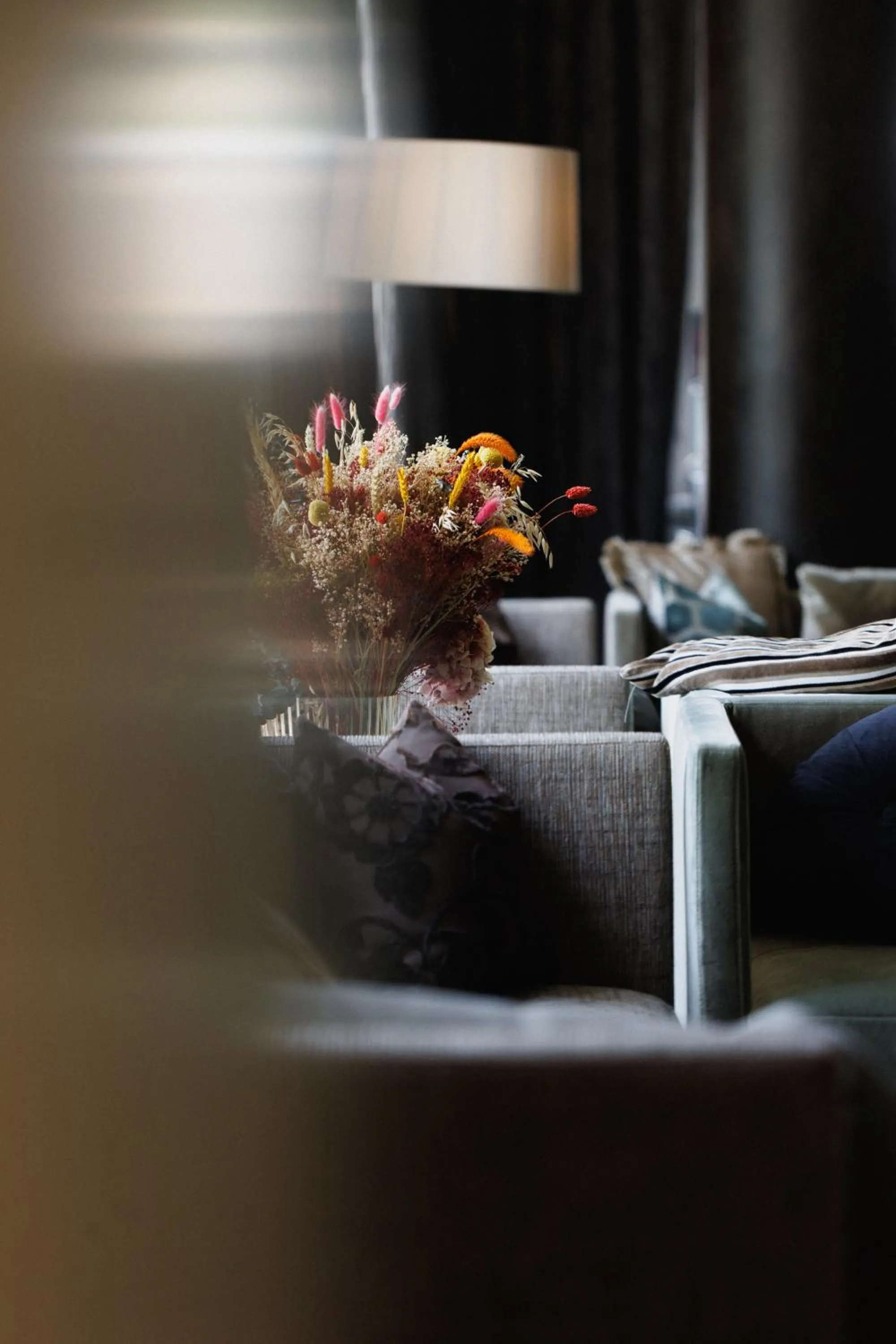 Lounge or bar in Hotel Vitznauerhof - Lifestyle Hideaway at Lake Lucerne