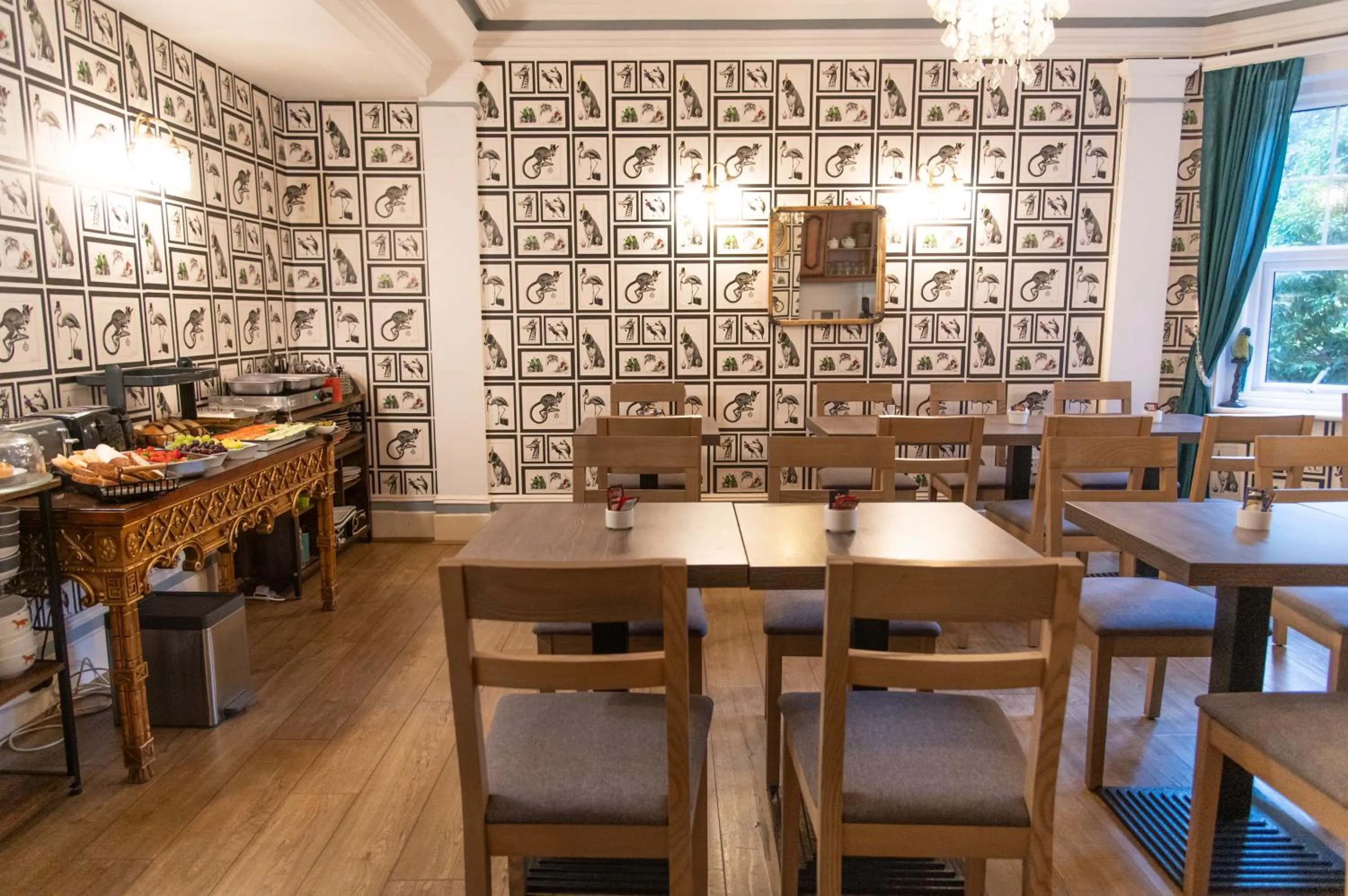 Restaurant/places to eat in The Cherry Tree Guest House