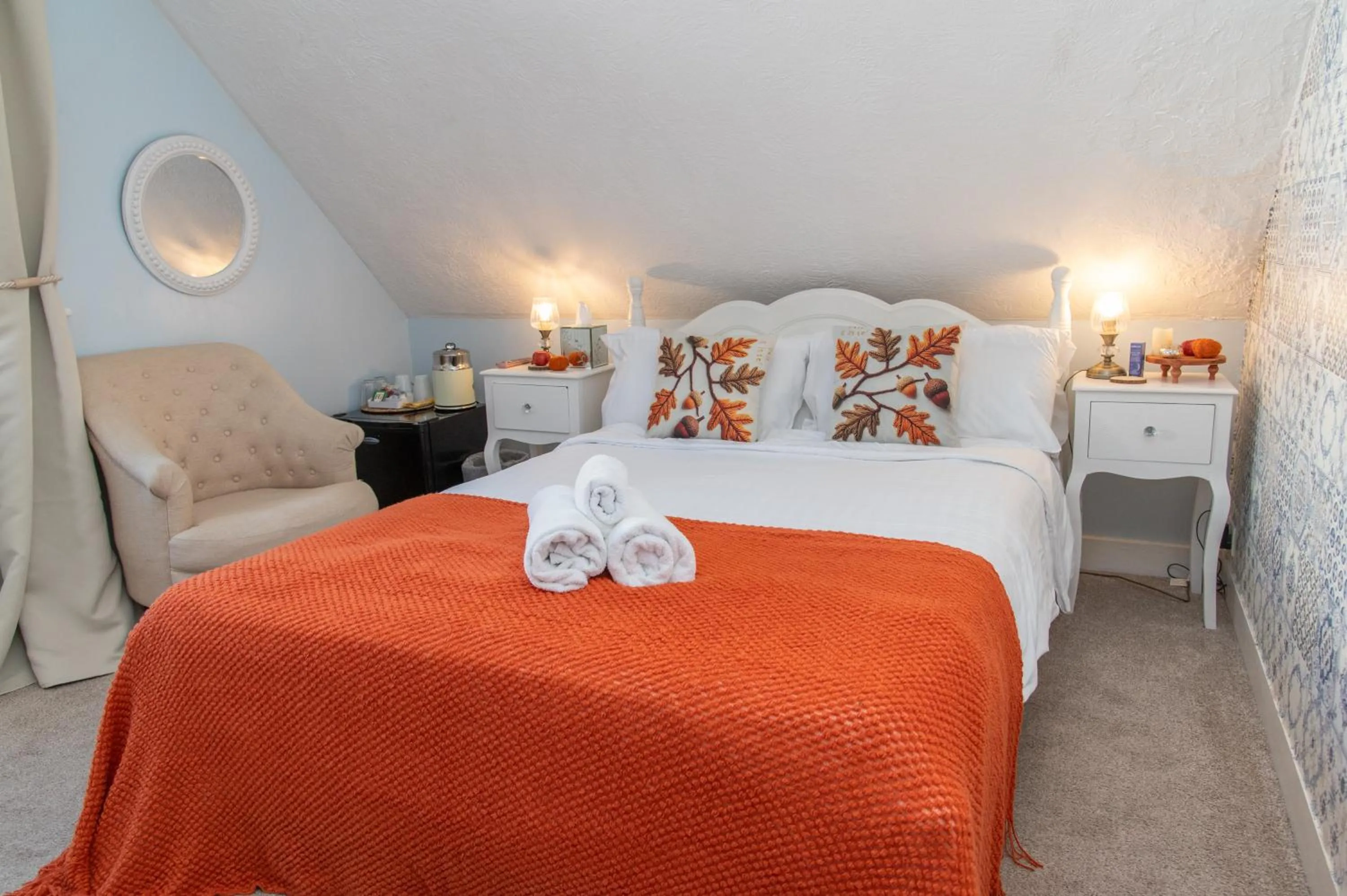 Bedroom, Bed in The Cherry Tree Guest House