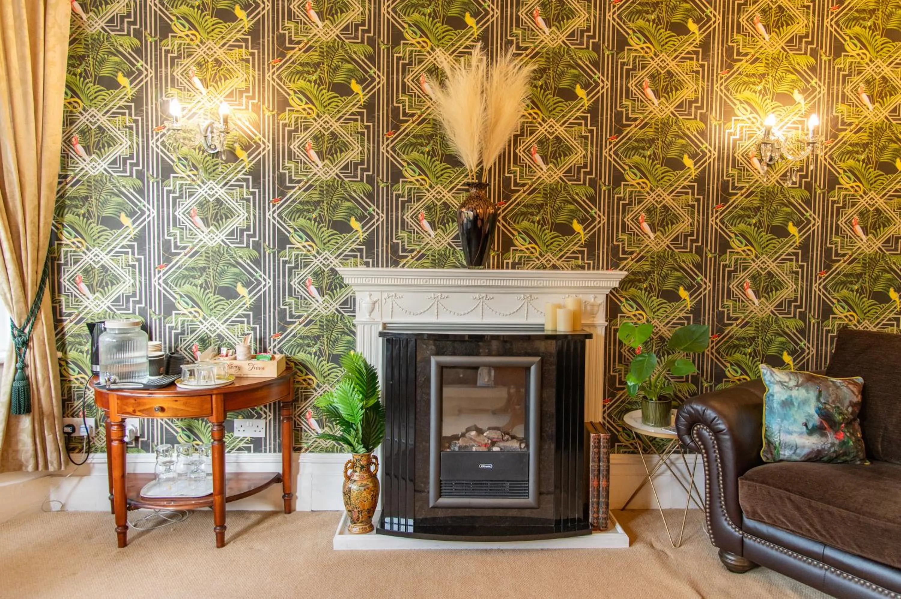 Communal lounge/ TV room in The Cherry Tree Guest House