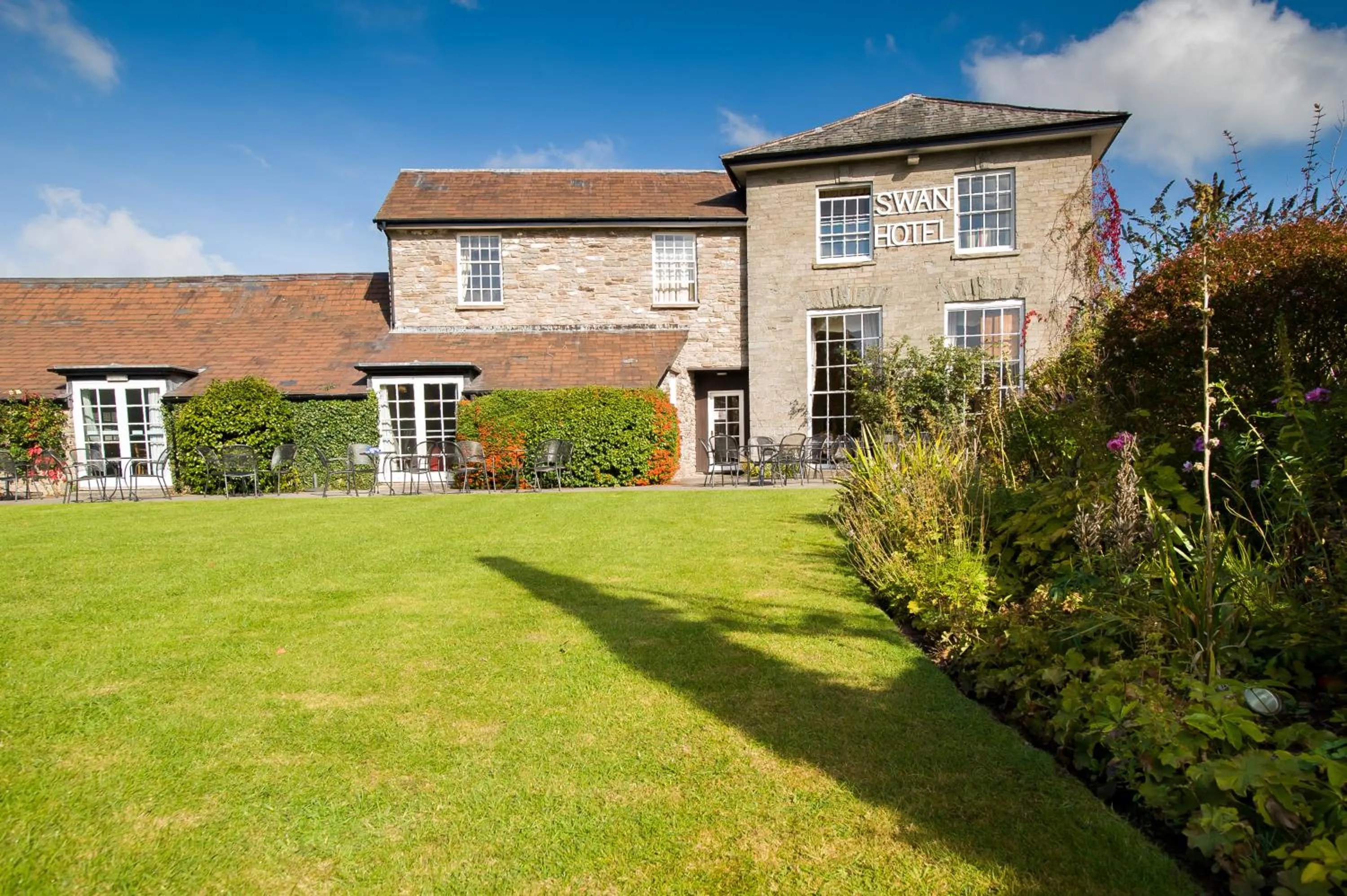Patio in The Swan At Hay