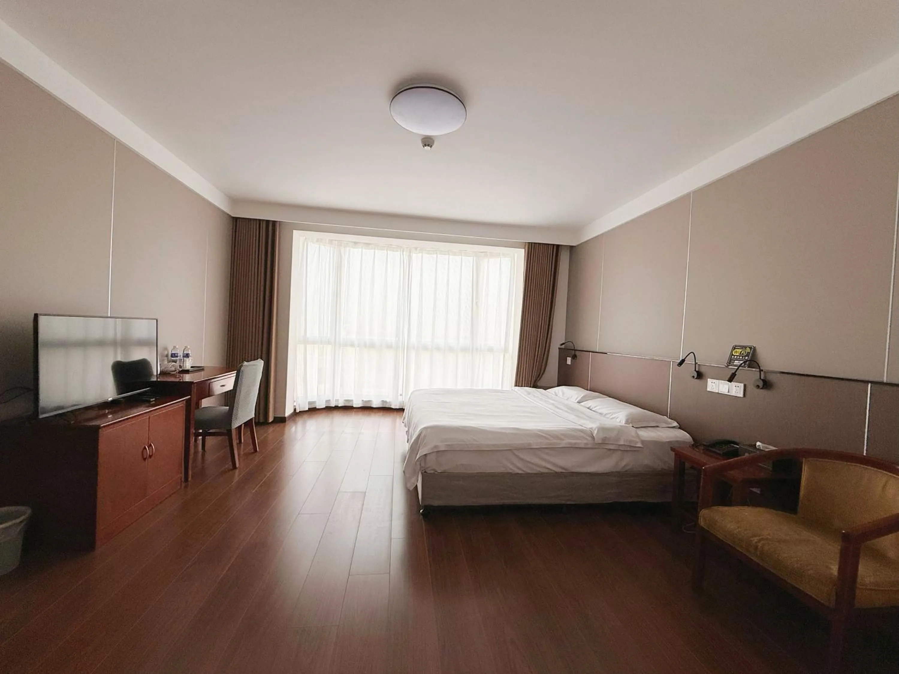 TV and multimedia, Bed in Beijing RJ Brown City Center Hotel Tian An Men Forbidden City