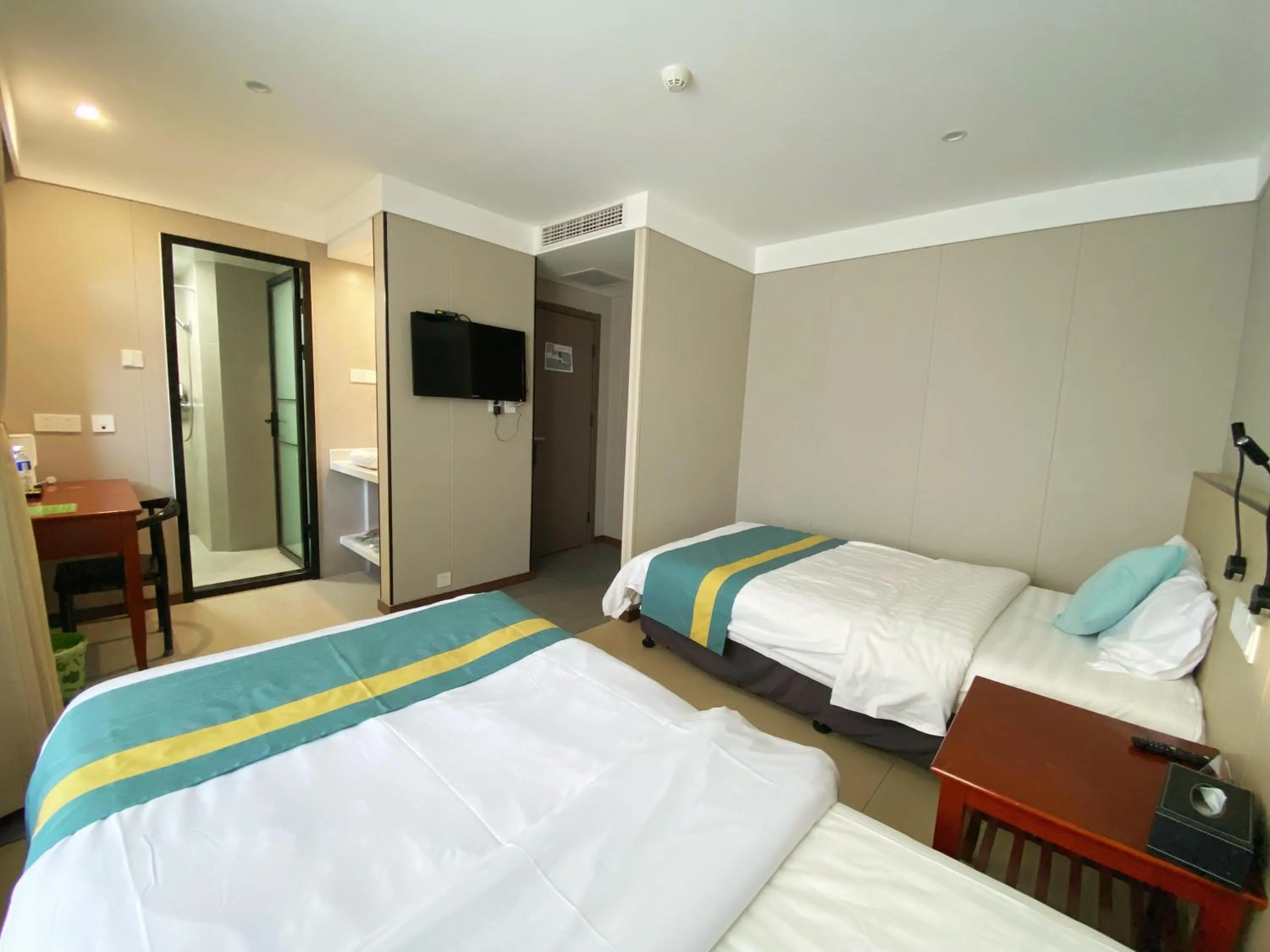 Bed in Beijing RJ Brown City Center Hotel Tian An Men & Forbidden City