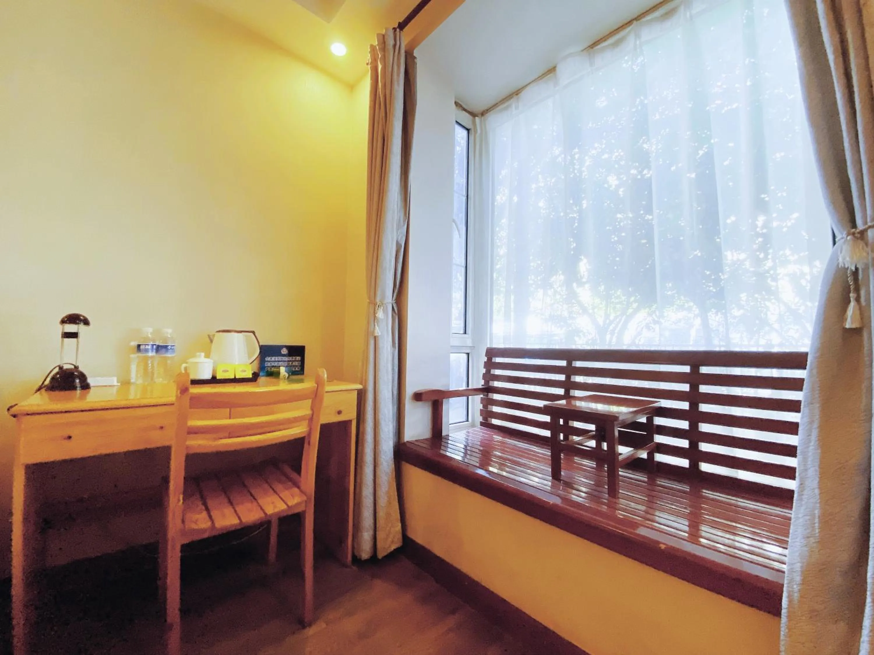 hair dresser in Beijing RJ Brown City Center Hotel Tian An Men & Forbidden City