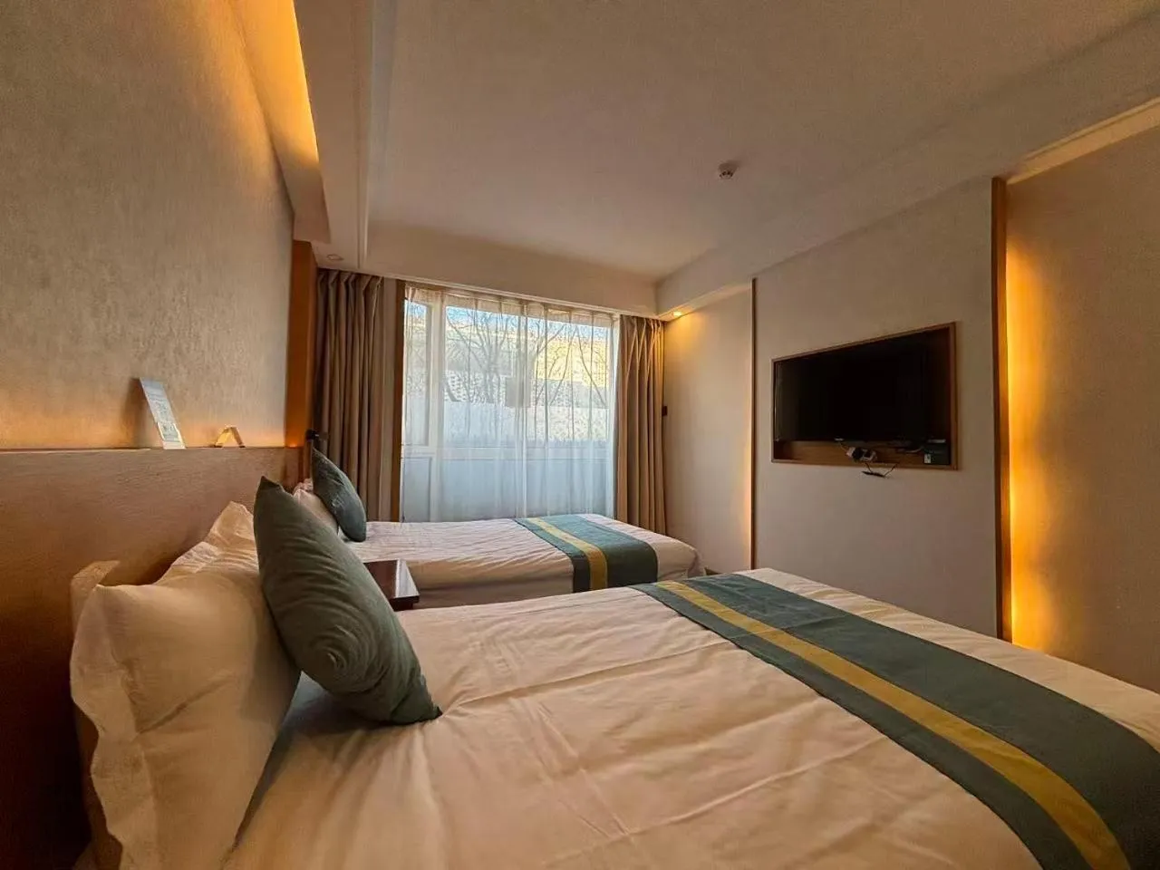 Bedroom, Bed in Beijing RJ Brown City Center Hotel Tian An Men Forbidden City