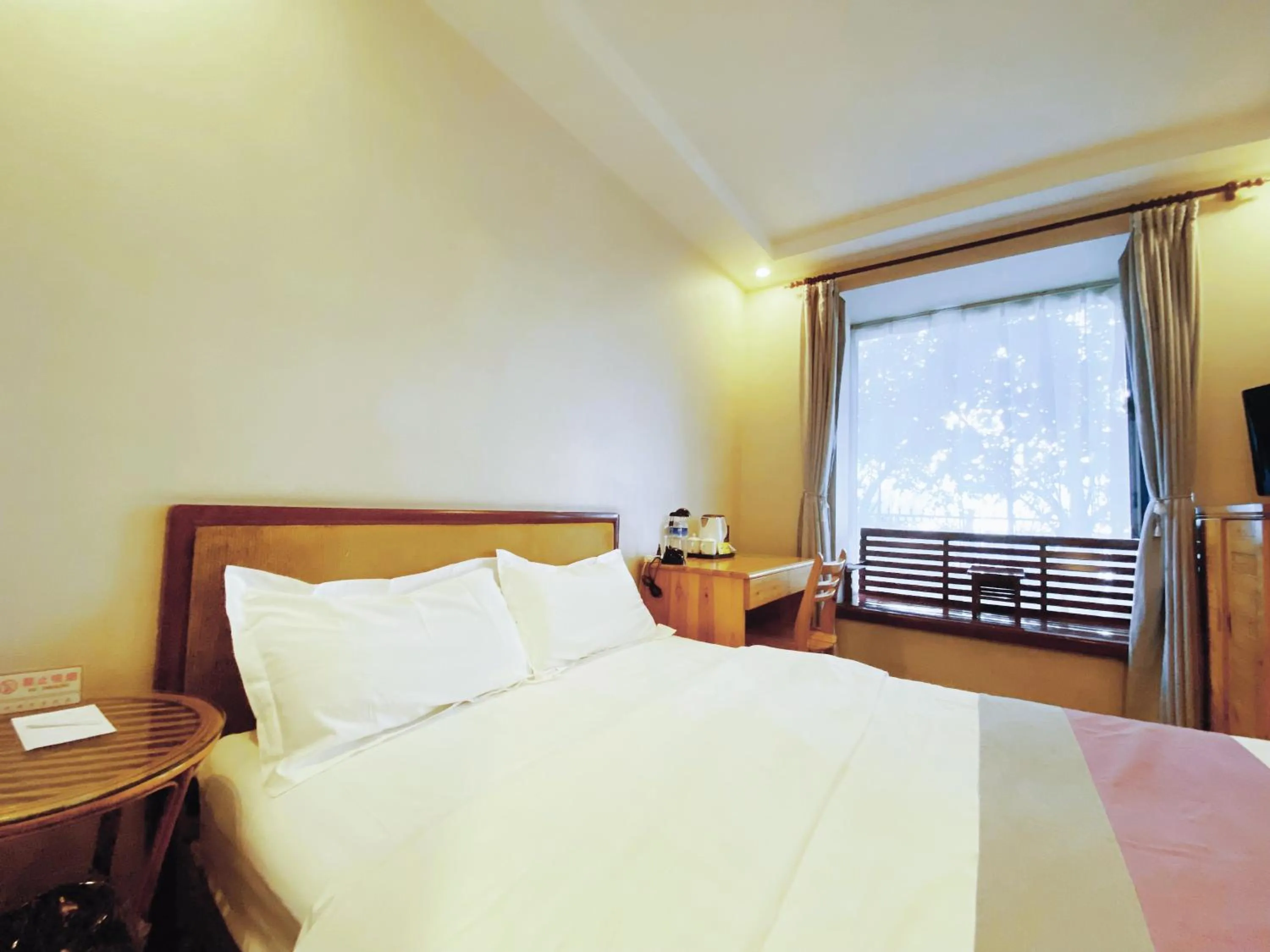 Bed in Beijing RJ Brown City Center Hotel Tian An Men & Forbidden City