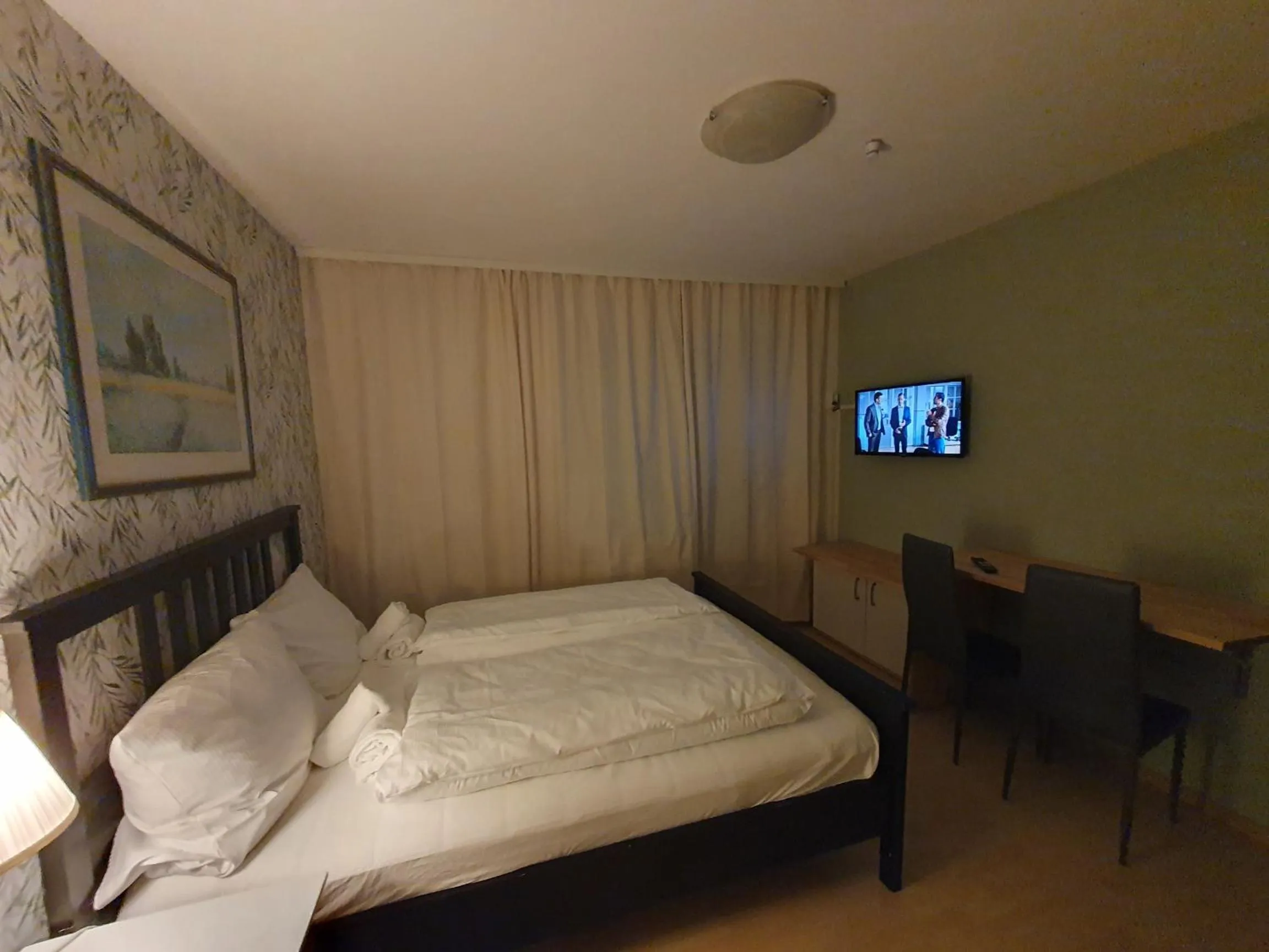 Photo of the whole room, Bed in CityPark Hotel