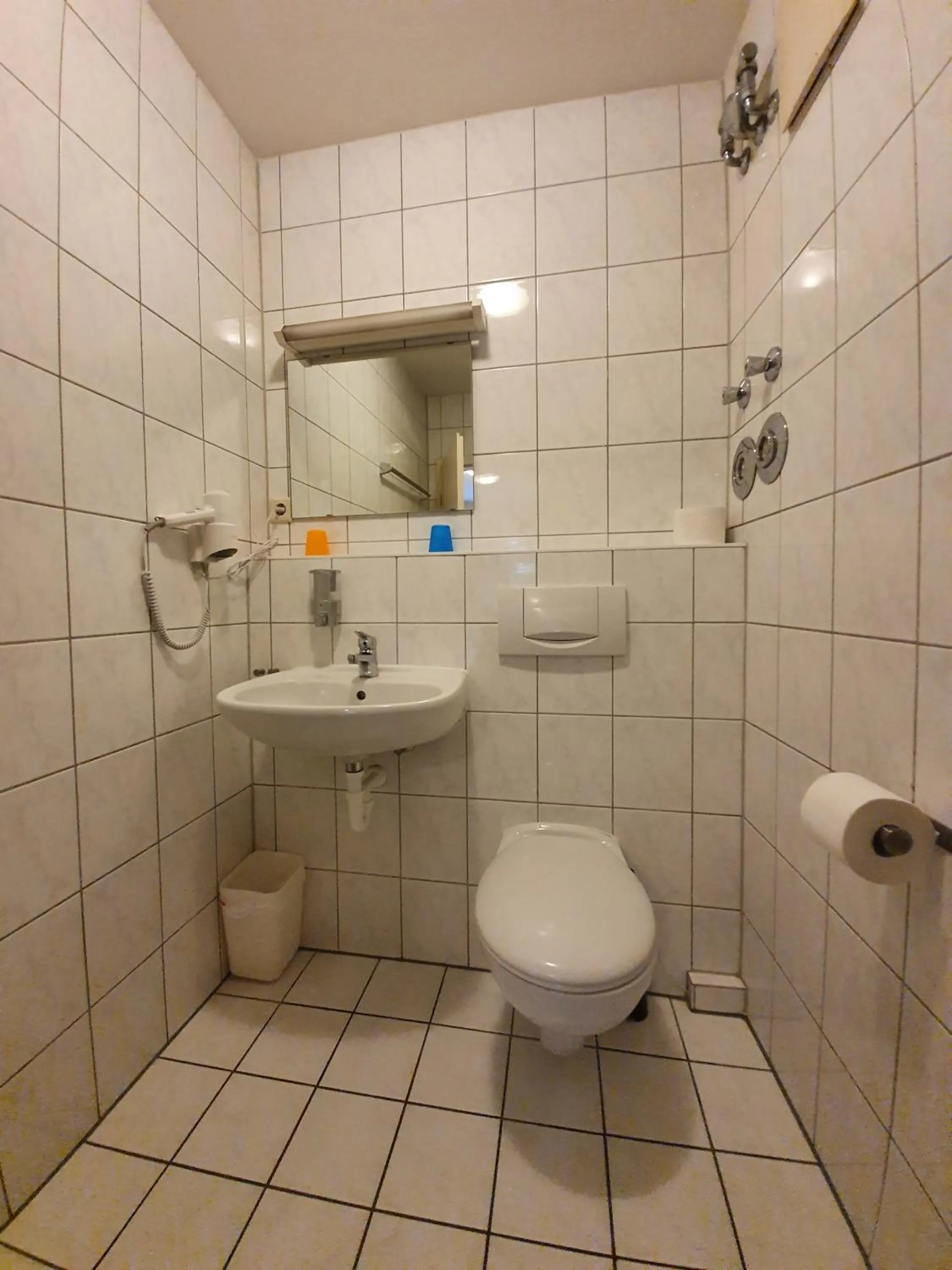 Toilet in CityPark Hotel