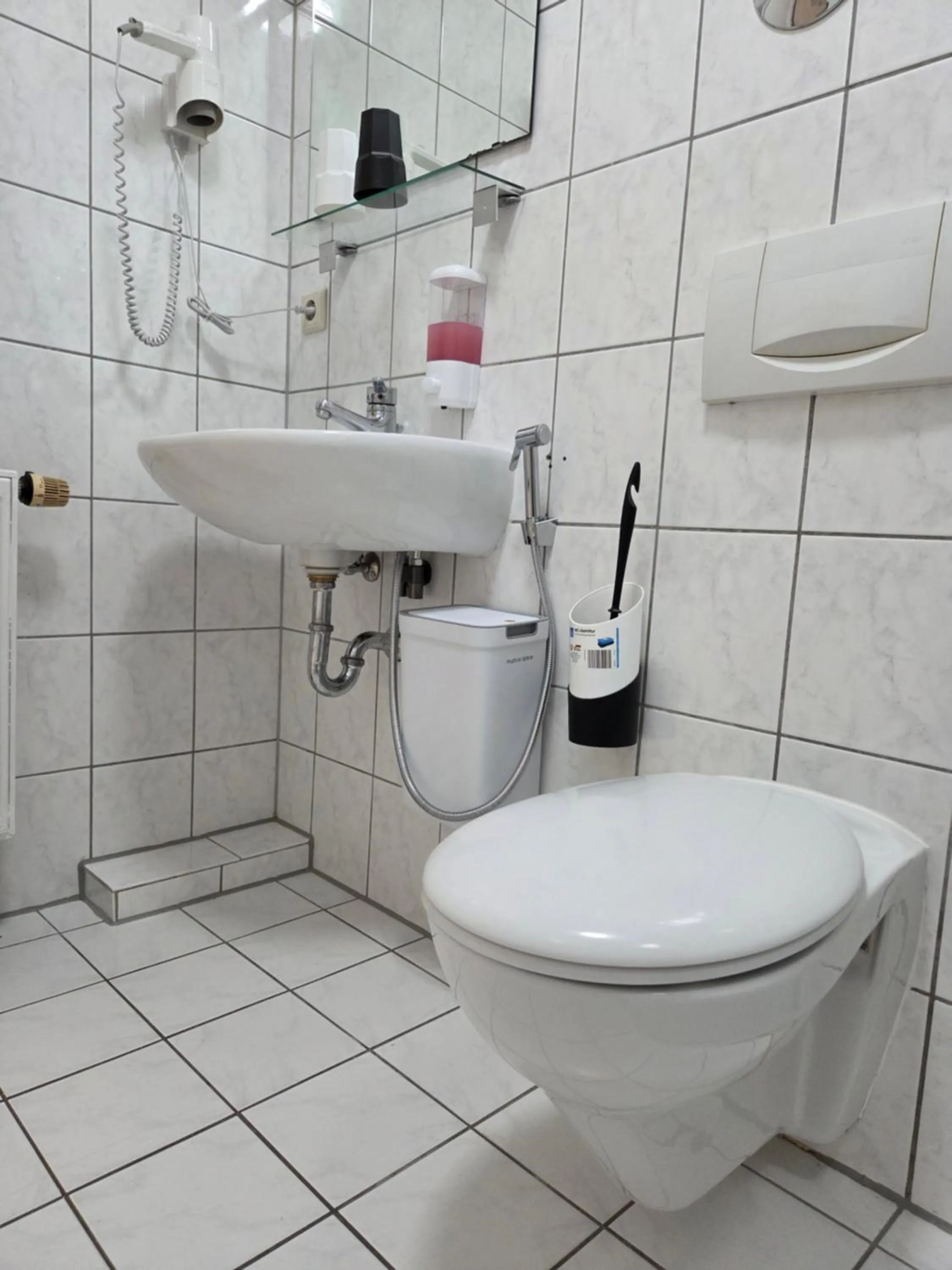 Toilet in CityPark Hotel
