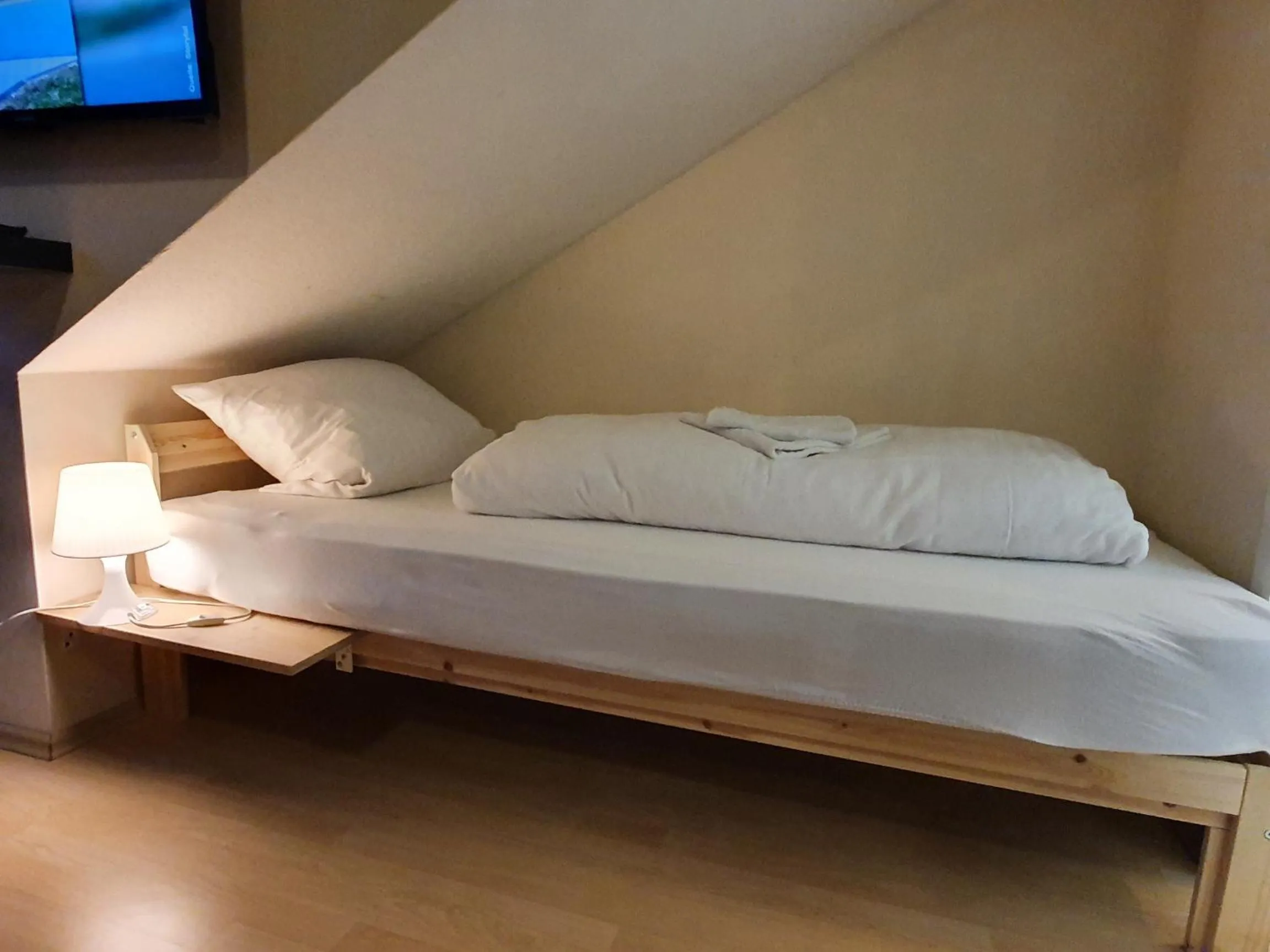 Bedroom, Bed in CityPark Hotel