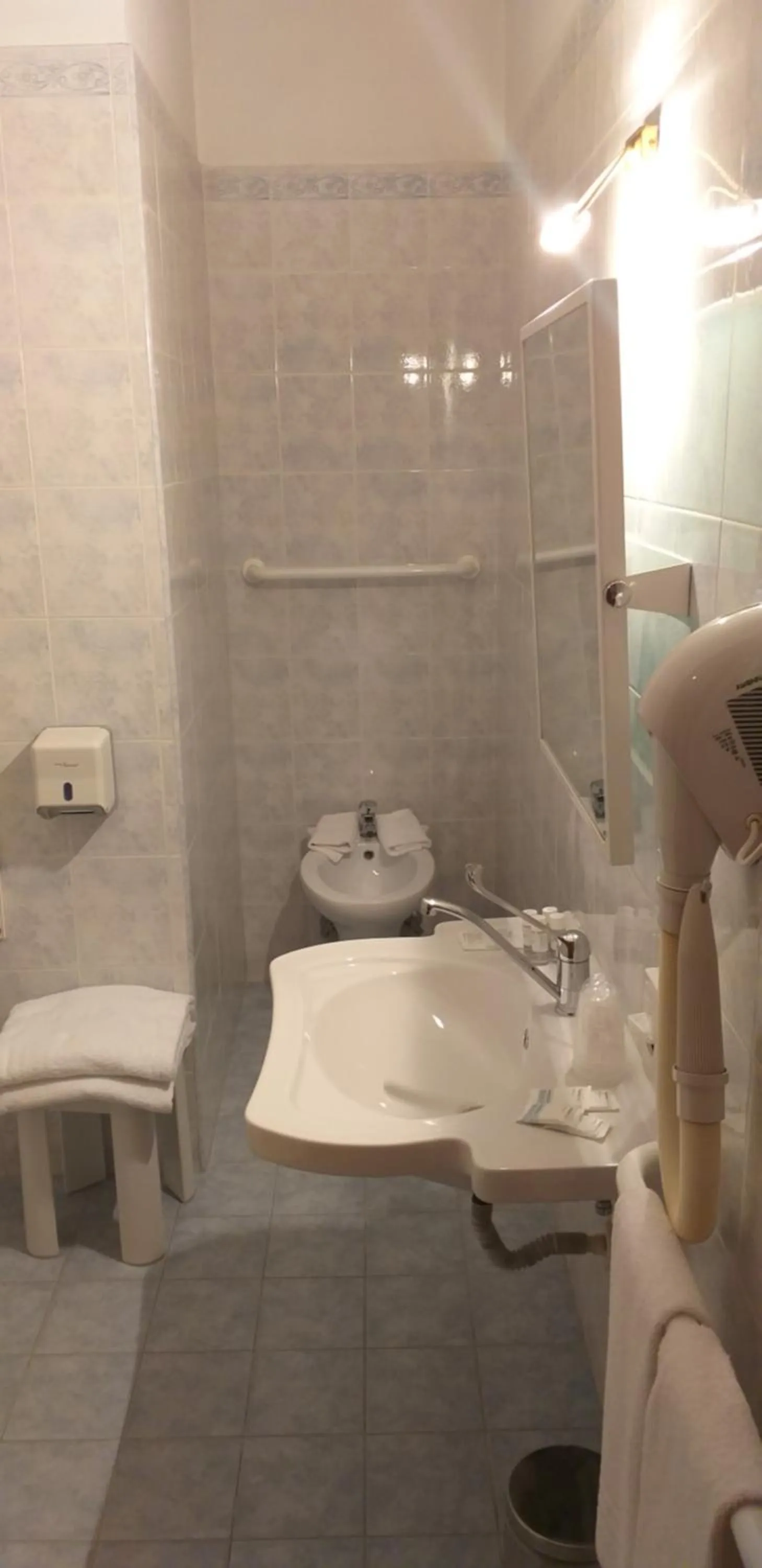 Bathroom in Hotel Corallo