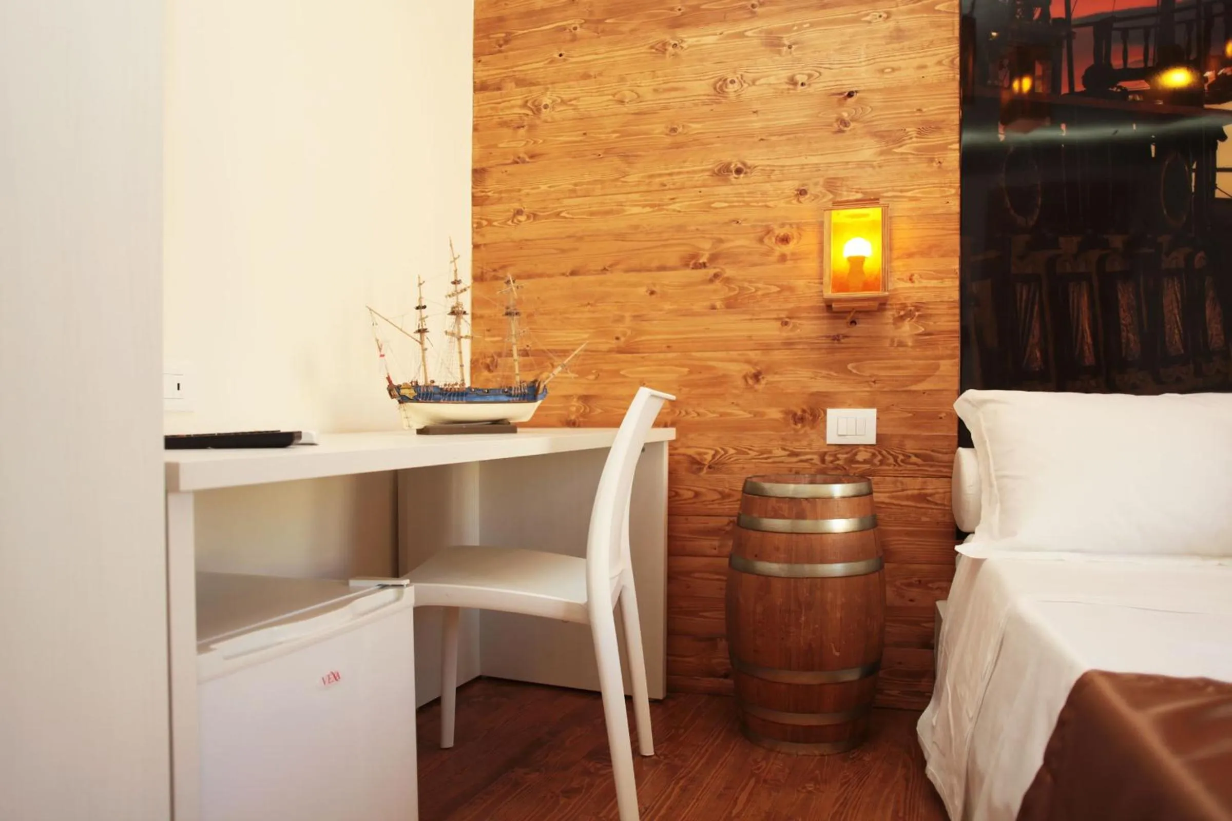 Bedroom, Bed in Rivazzurra Design Rooms