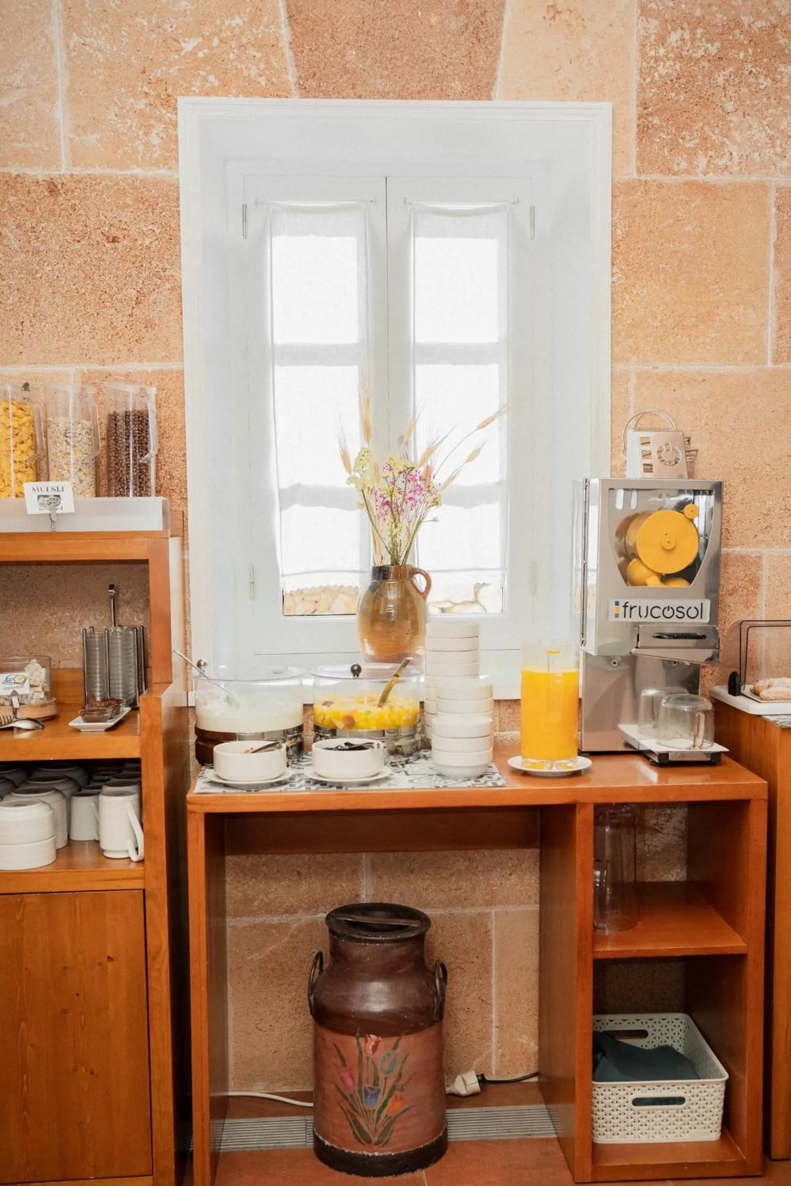 Buffet breakfast in Hotel Rural Binigaus Vell