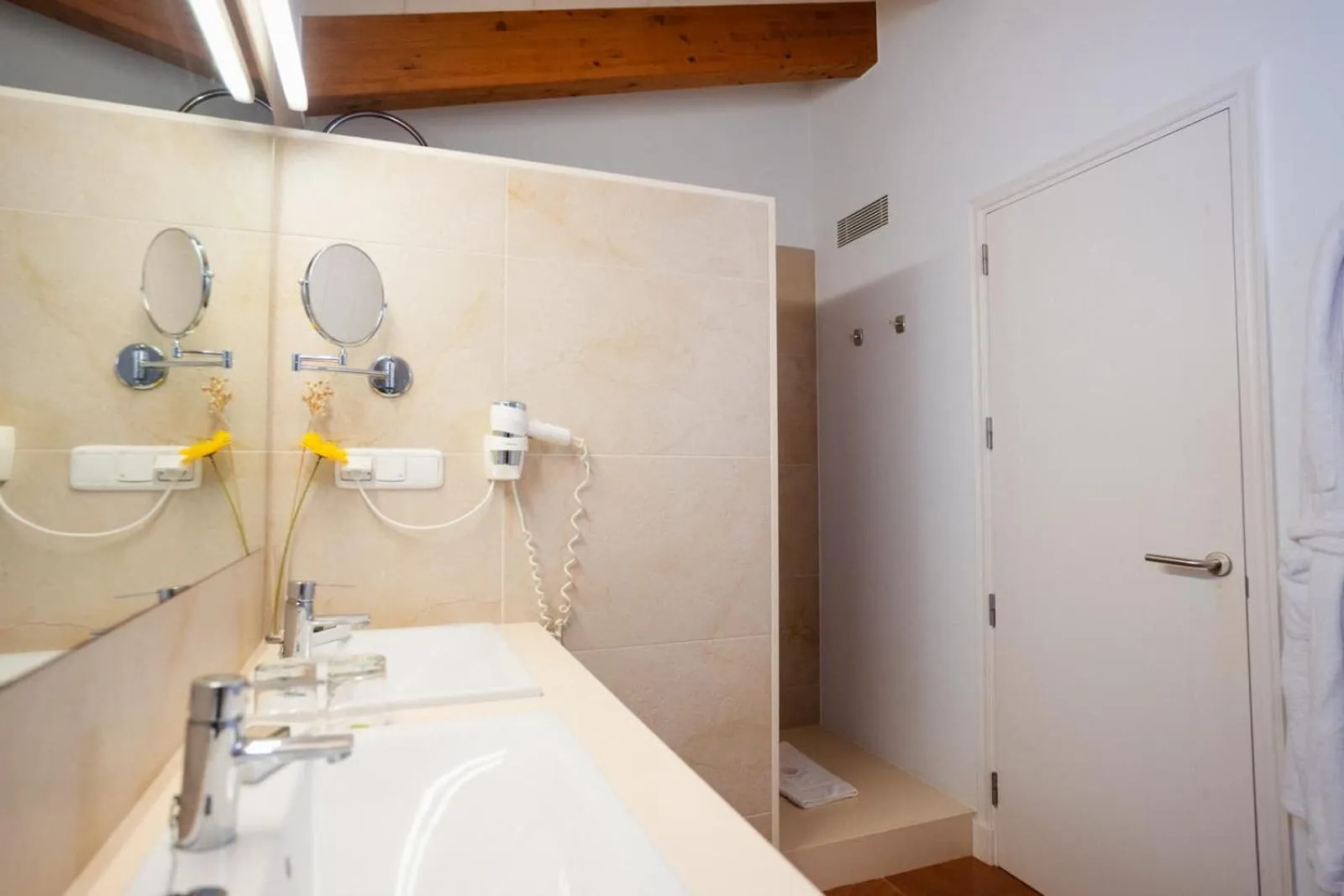 Bathroom in Hotel Rural Binigaus Vell