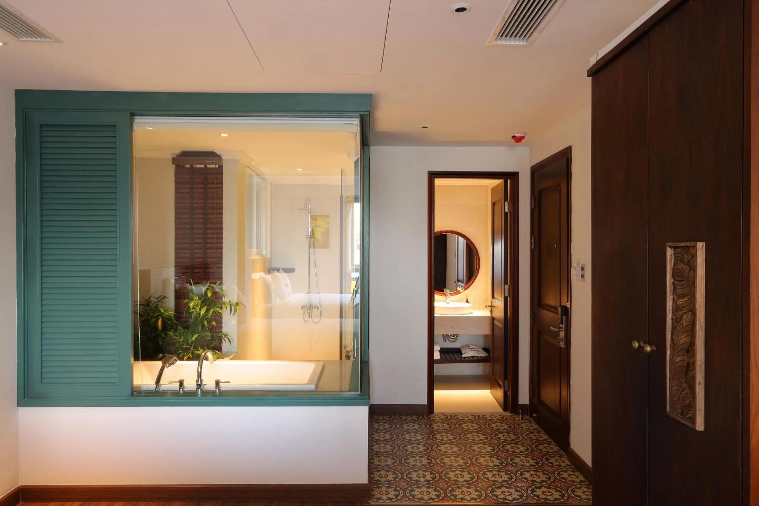 Bedroom, Bed in Cochin Sang Hotel