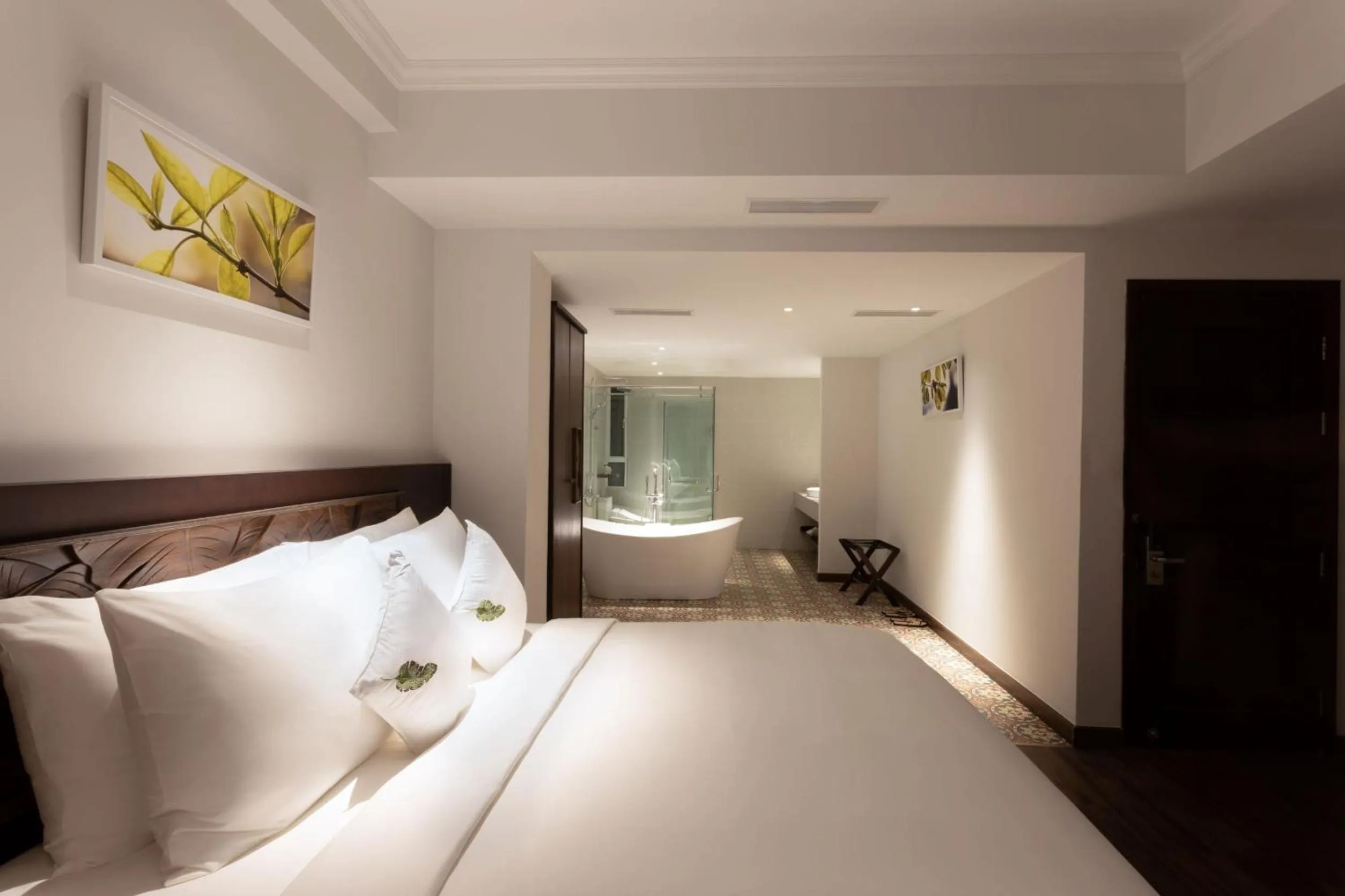 Bedroom, Bed in Cochin Sang Hotel