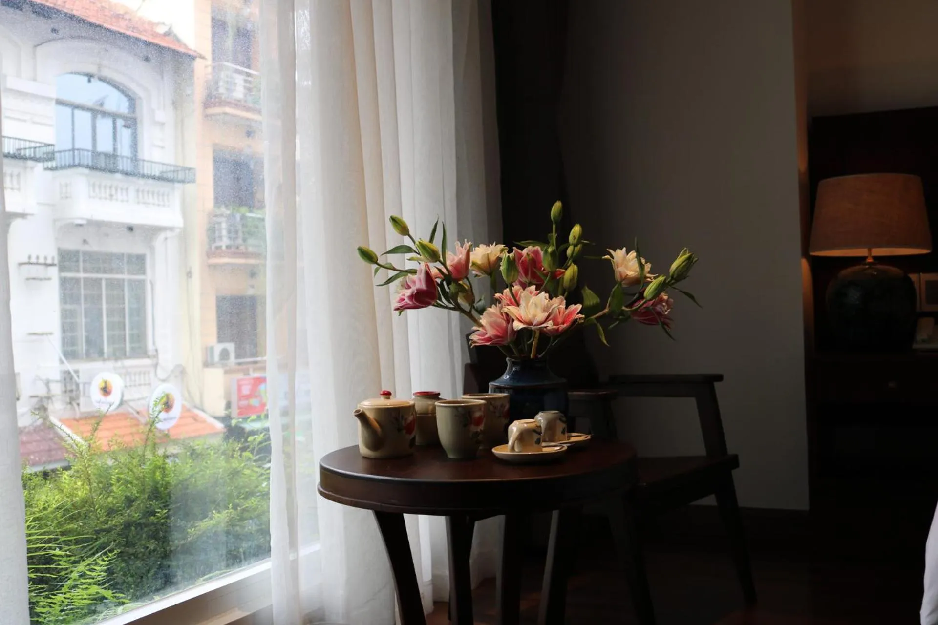 Seating area in Cochin Sang Hotel