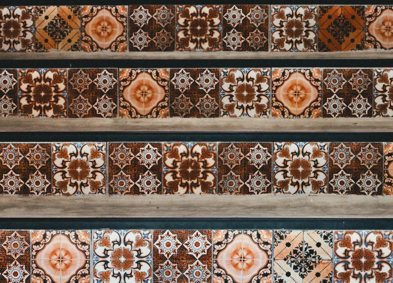 Inner courtyard view in Baansuanprannok Hotel