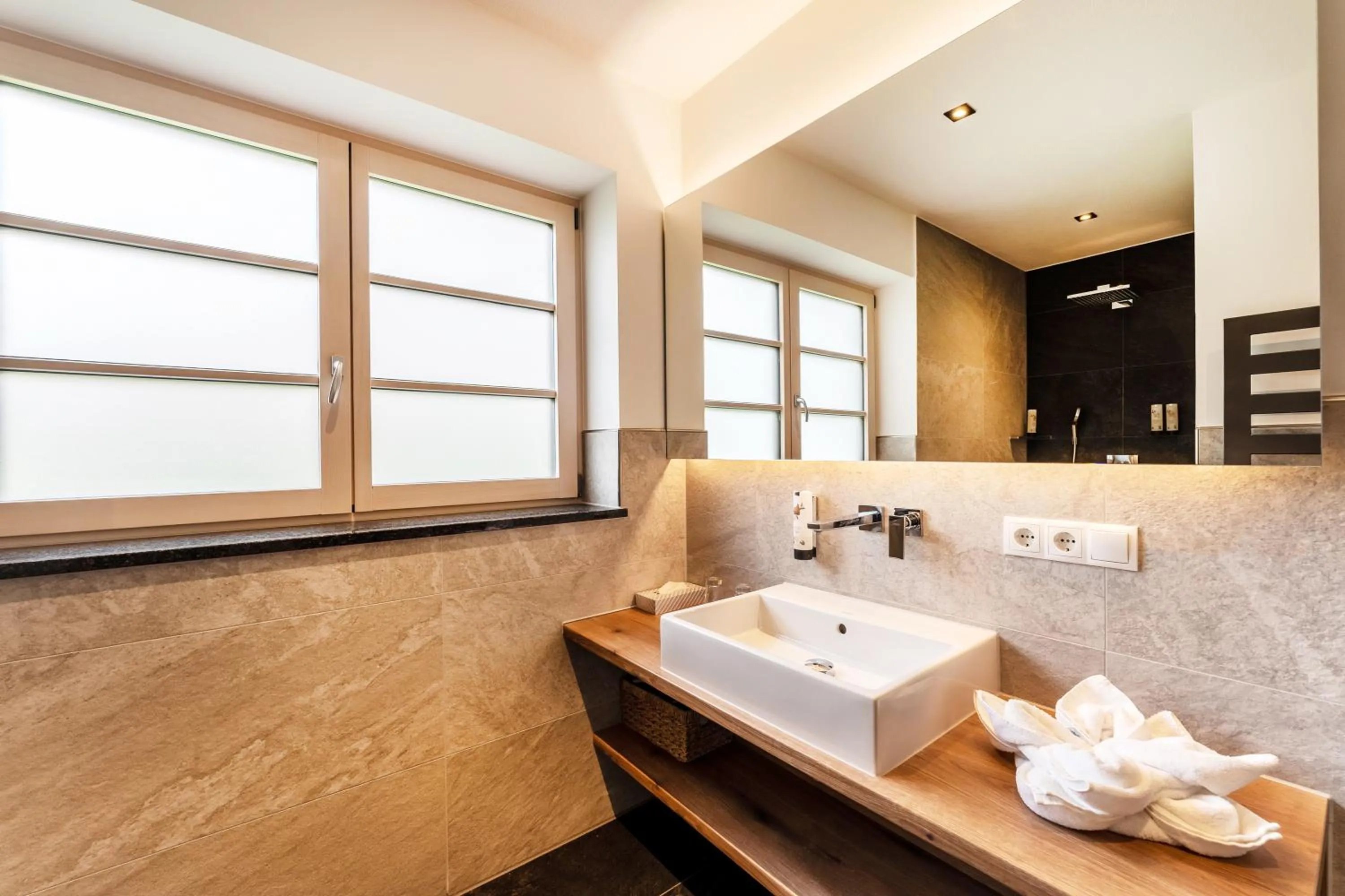 Bathroom in Hotel Bayerischer Hof