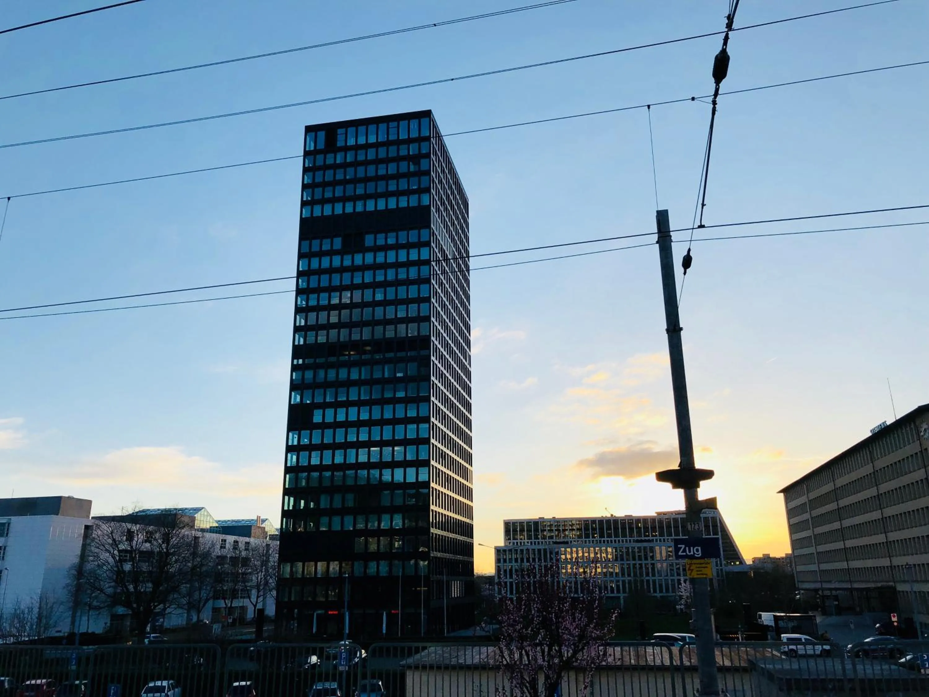 Facade/entrance in Park Tower City View Apartments